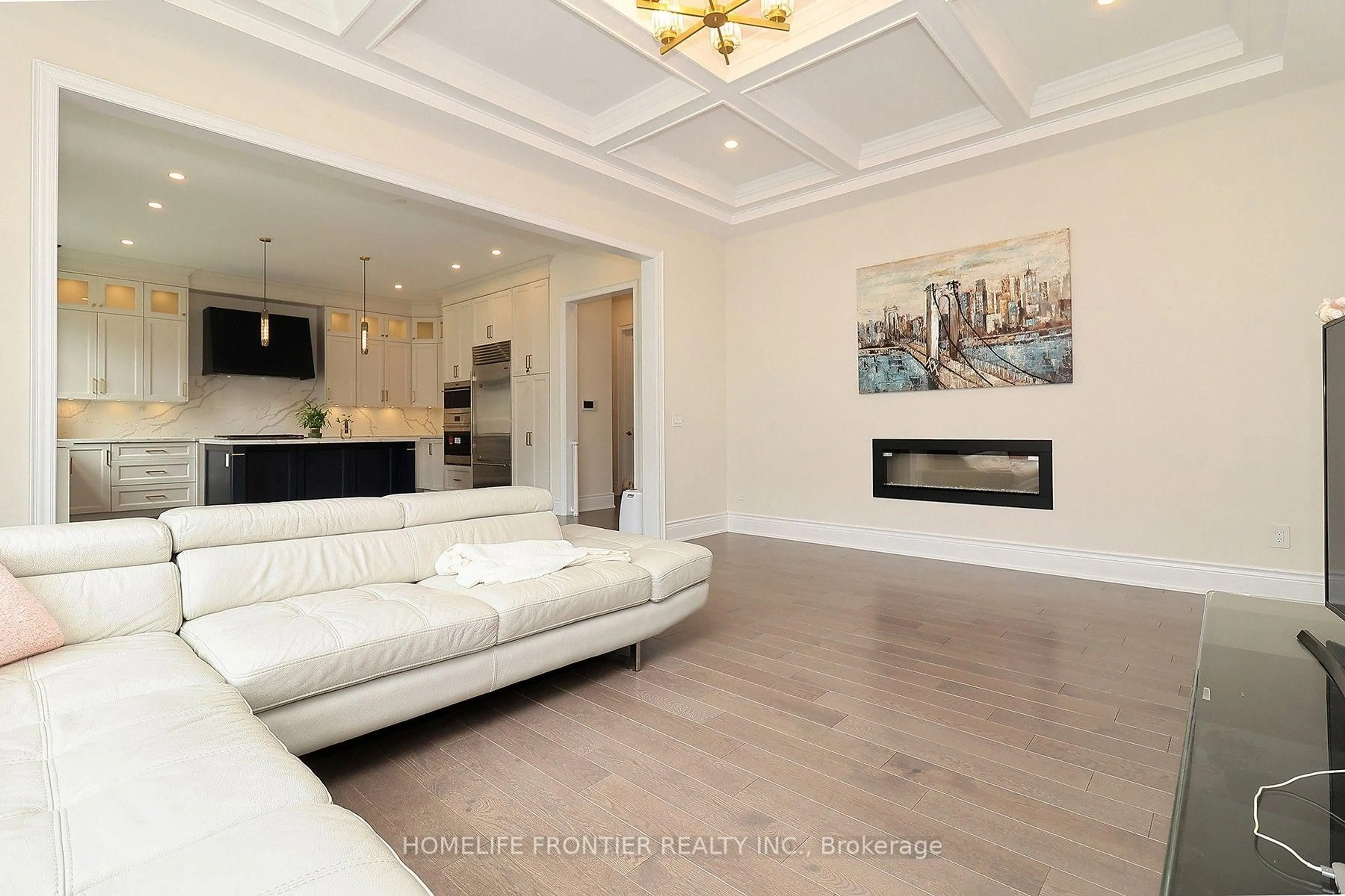 Living room with furniture, wood/laminate floor for 8 Planet St, Richmond Hill Ontario L4C 4V8