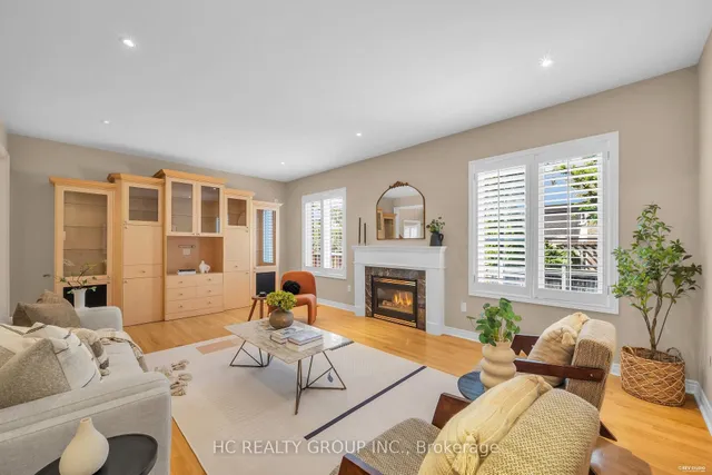 77 Sutcliffe Cres, Markham 5
