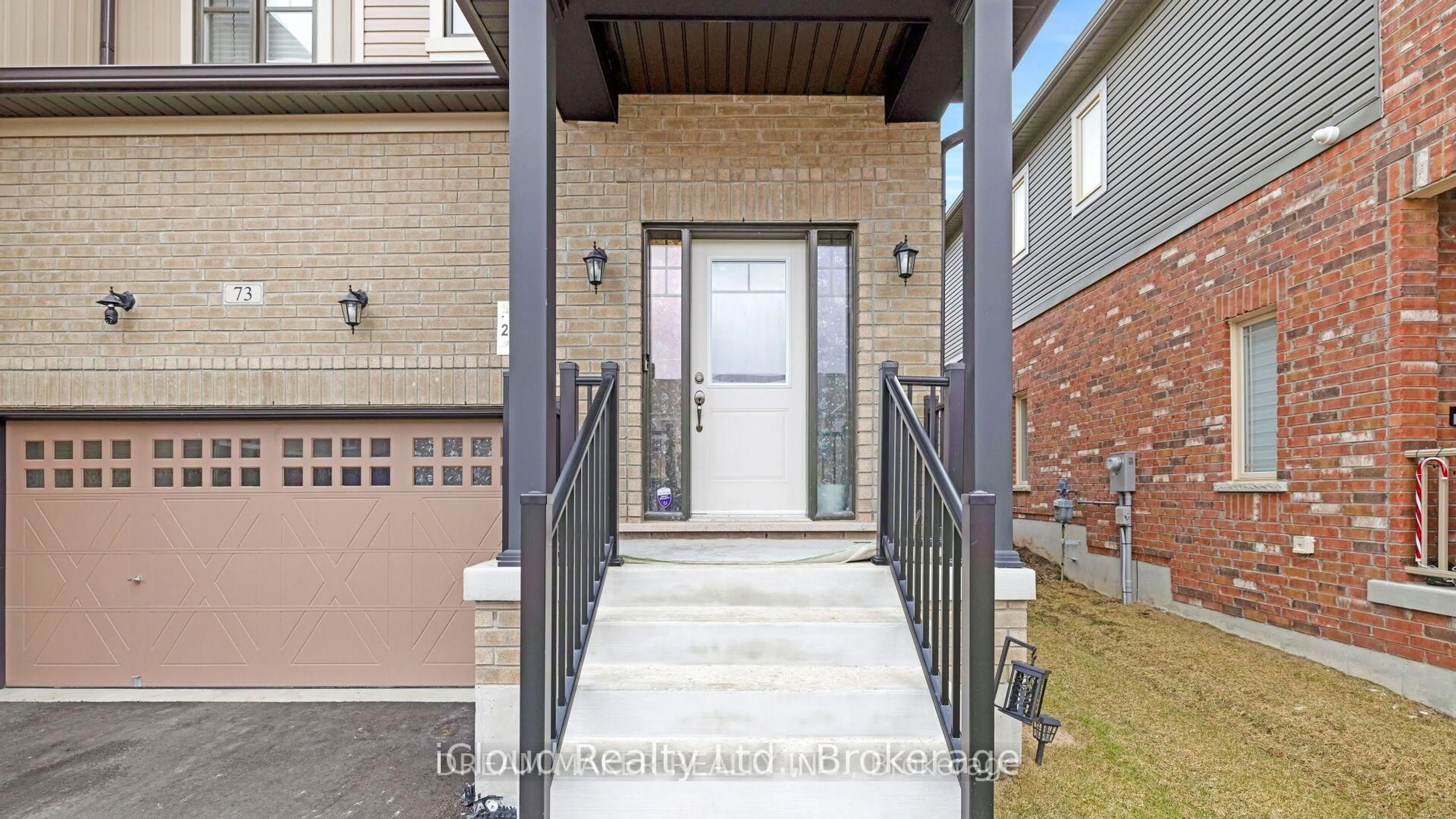 Home with brick exterior material, street for 73 Lorne Thomas Pl, New Tecumseth Ontario L9R 0V8