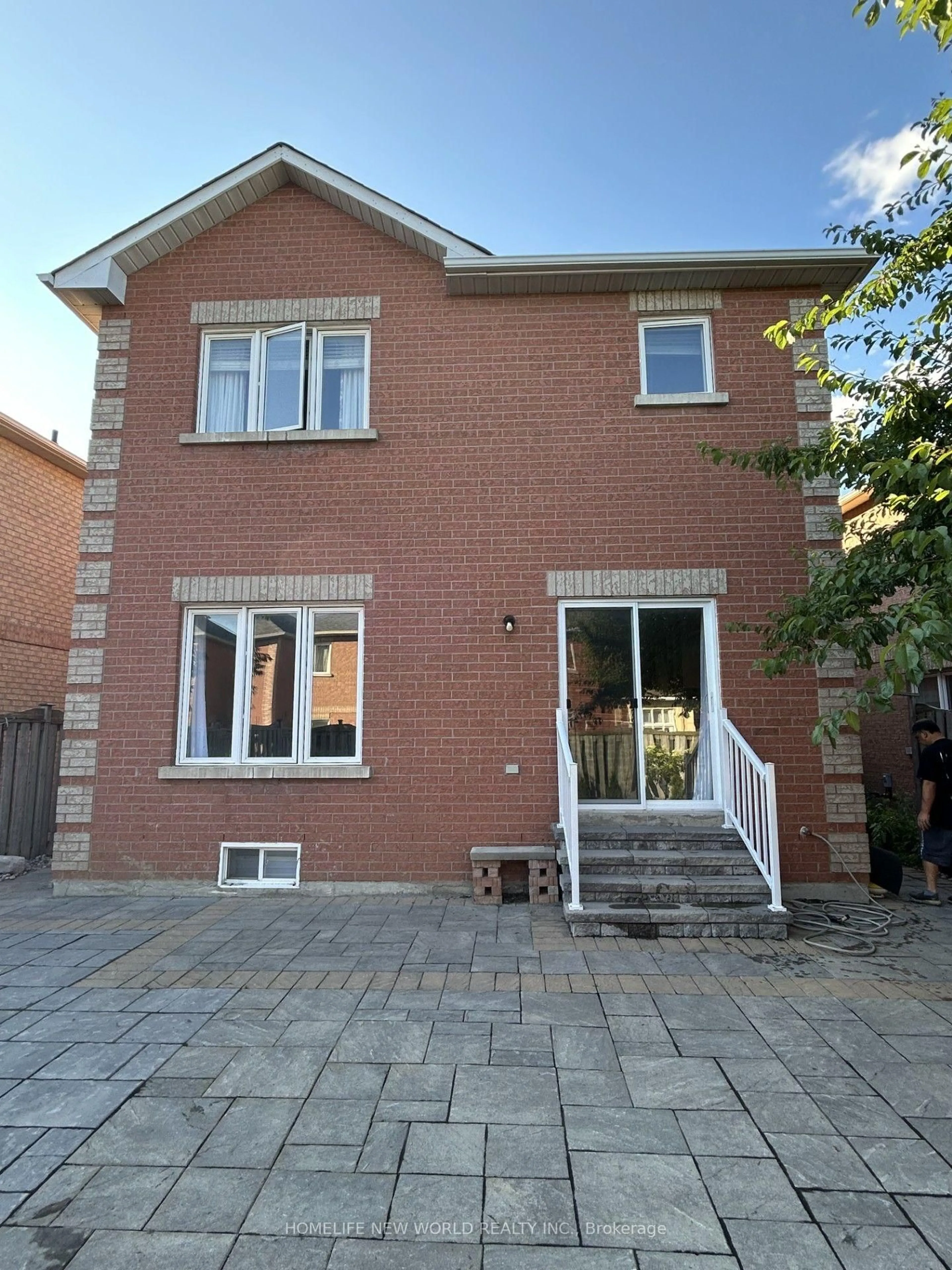 Home with brick exterior material, street for 7 Symphony Gate, Markham Ontario L3R 4T1