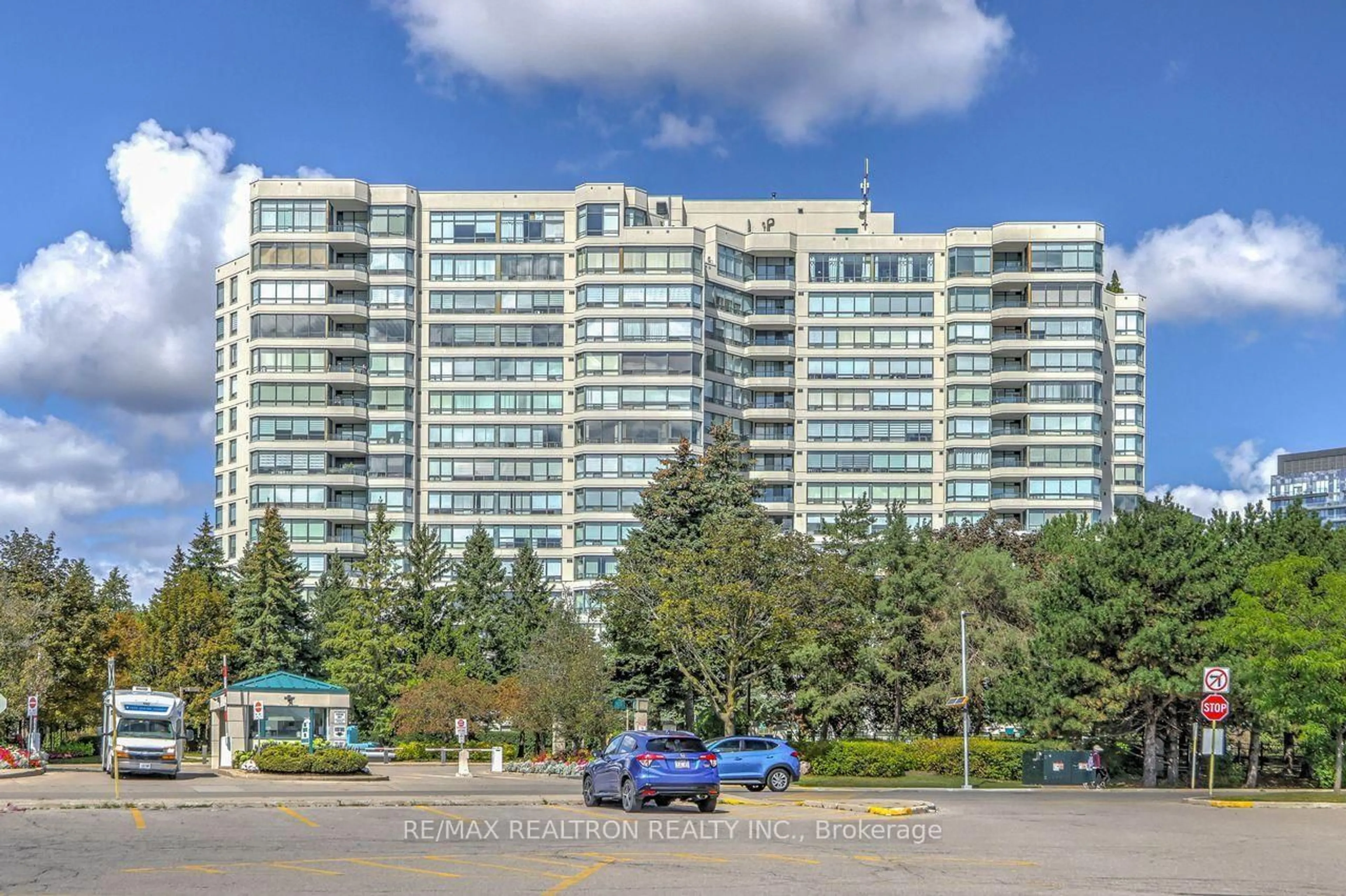Unknown for 120 Promenade Circ #614, Vaughan Ontario L4J 7W9