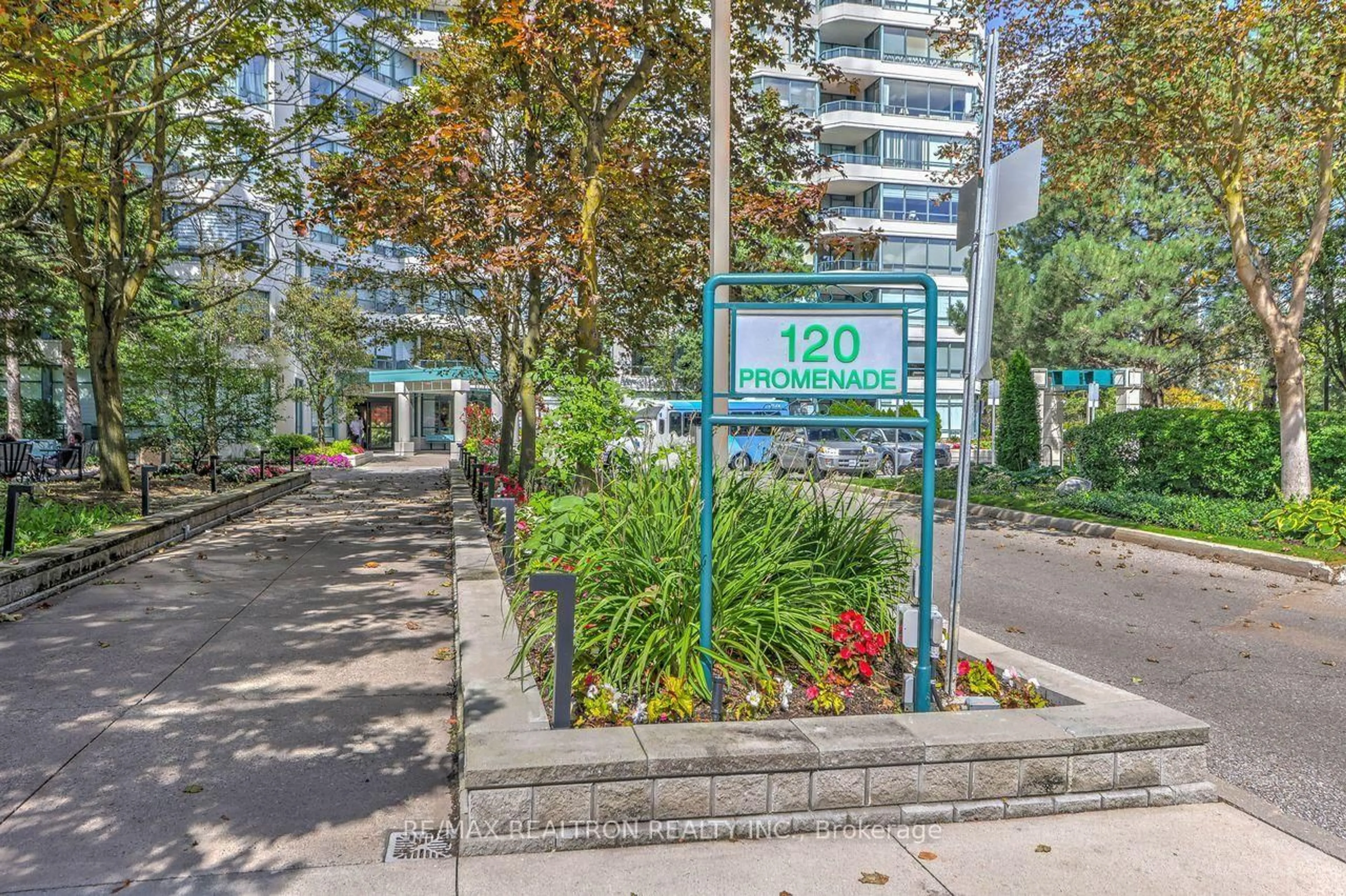Unknown for 120 Promenade Circ #614, Vaughan Ontario L4J 7W9