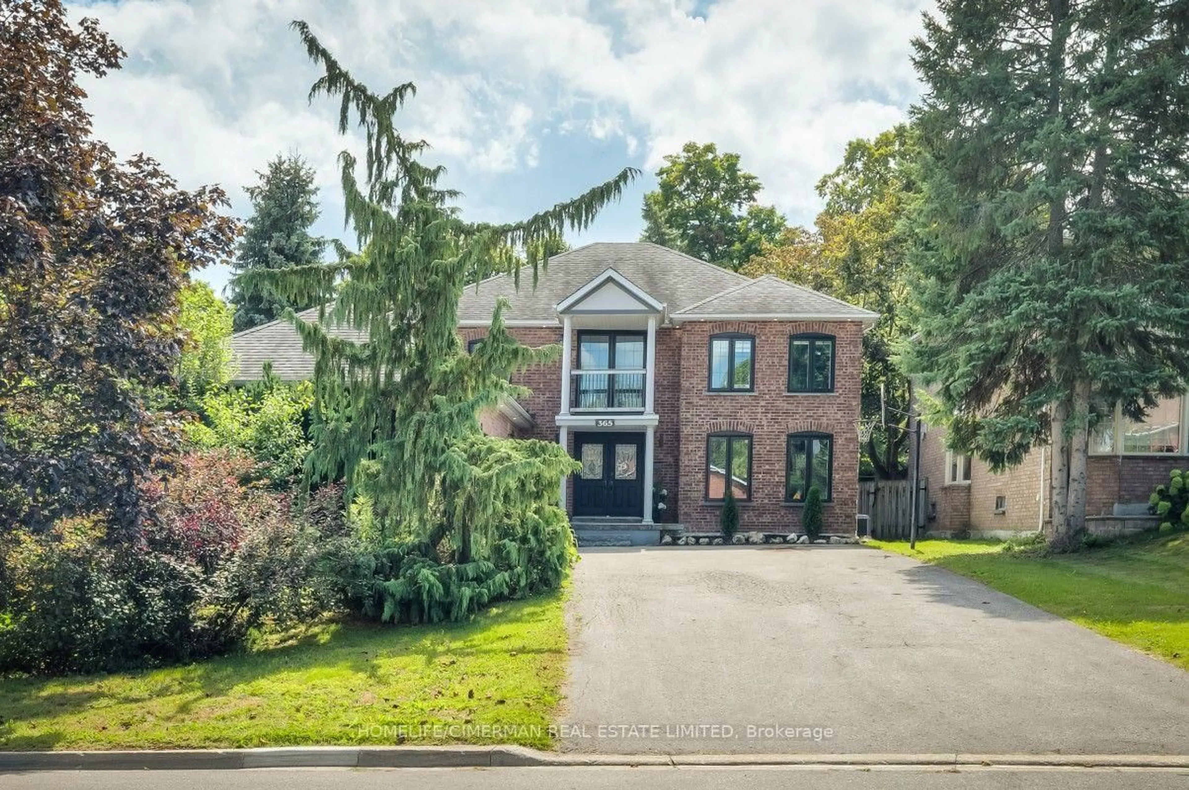 Home with brick exterior material, street for 365 Kennedy St, Aurora Ontario L4G 5M5