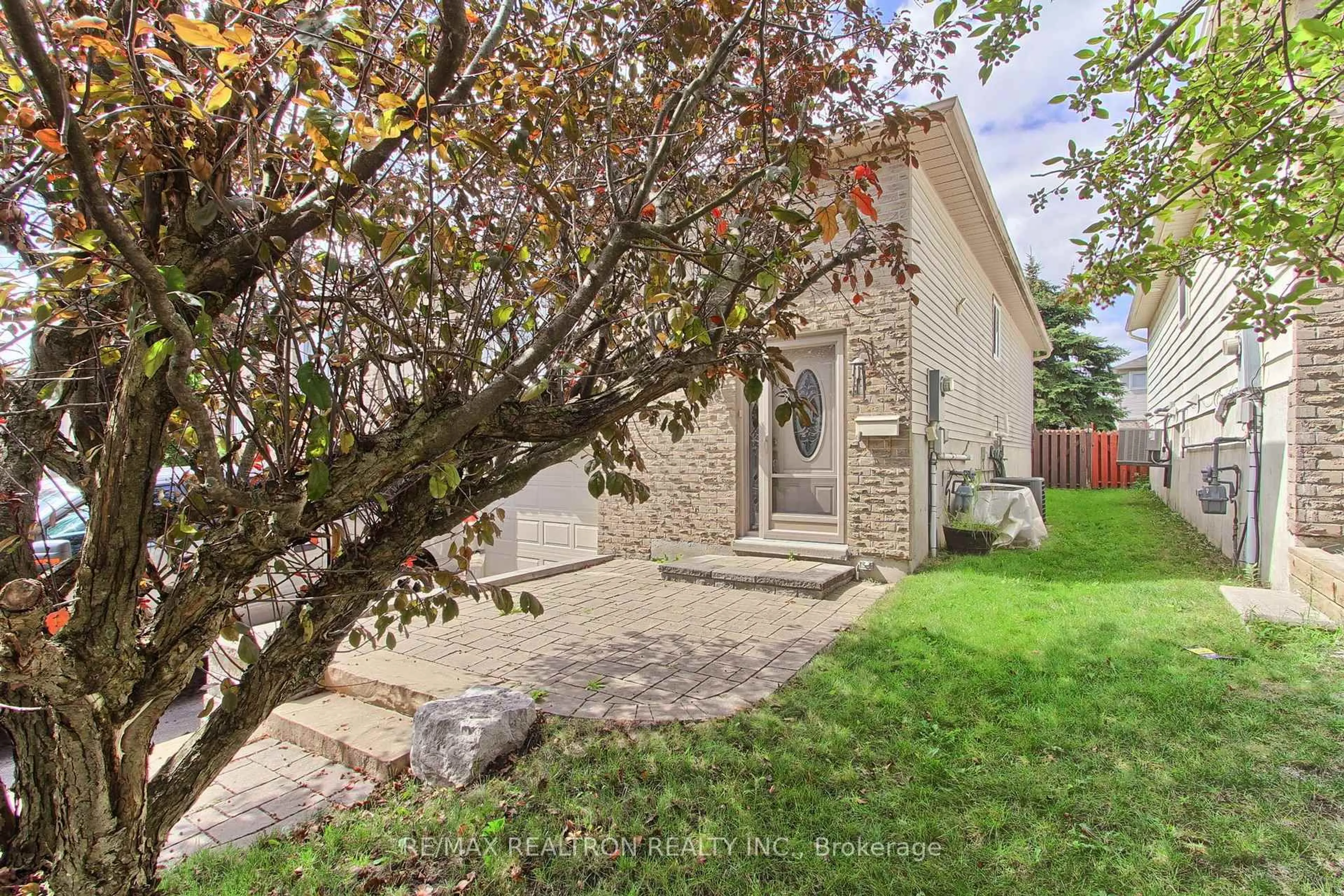 Unknown for 28 Longview Dr, Bradford West Gwillimbury Ontario L3Z 2H2