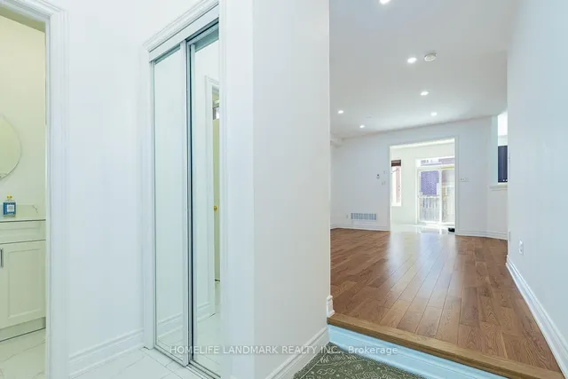 15 Chokecherry Cres, Markham 2
