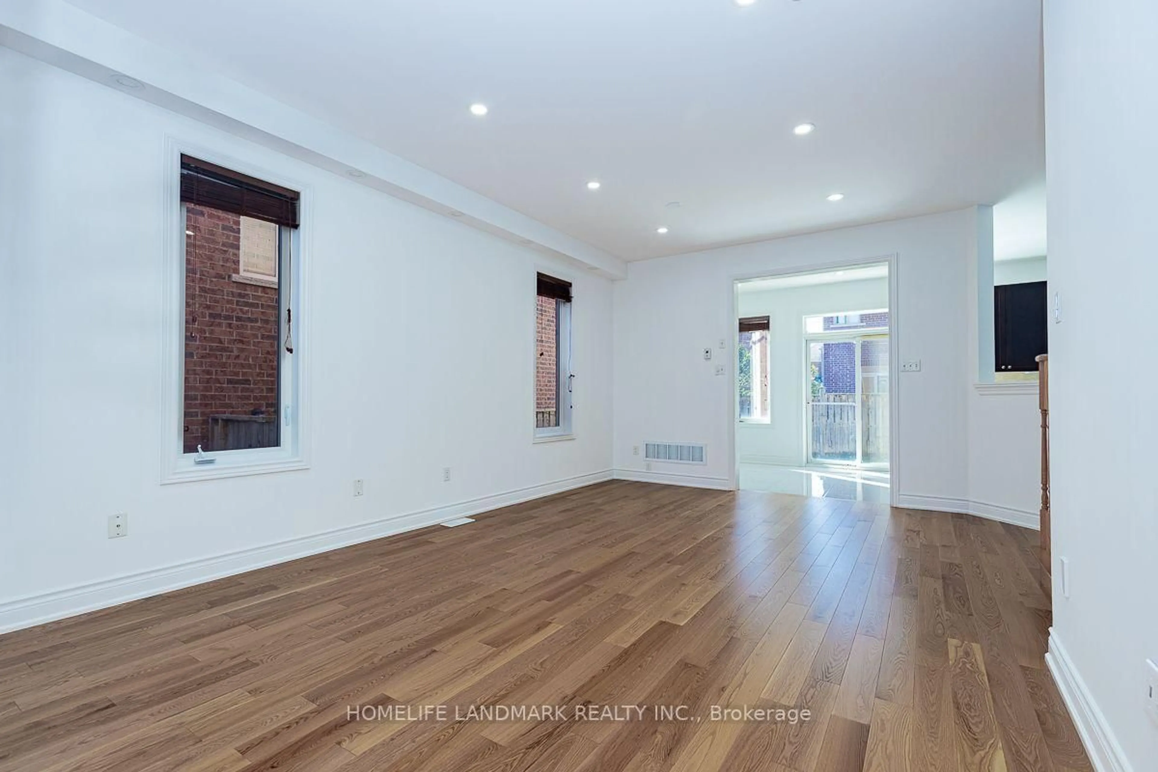 A pic of a room for 15 Chokecherry Cres, Markham Ontario L6E 0J5