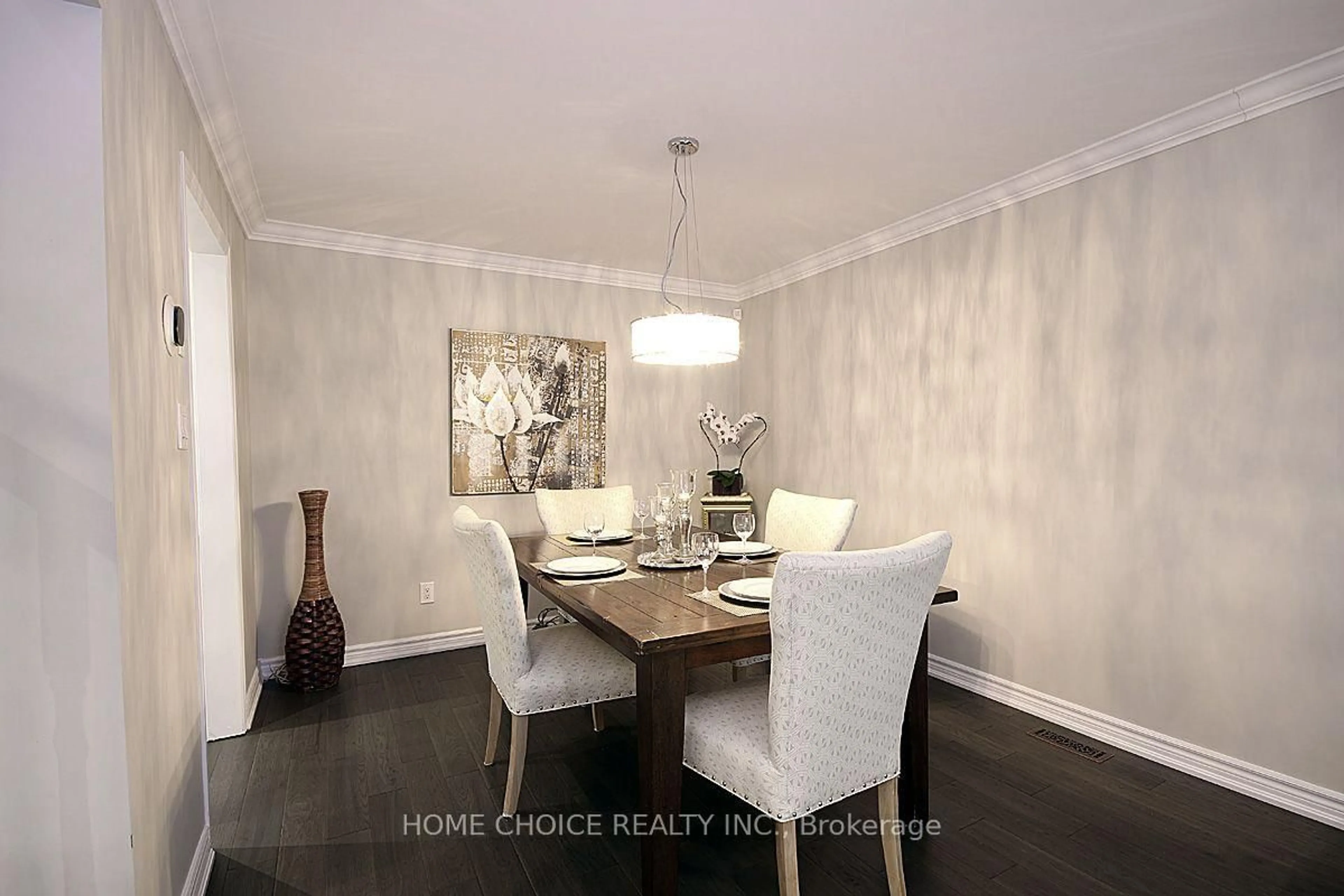 Dining room, wood/laminate floor for 155 Hollandview Tr, Aurora Ontario L4G 7J2