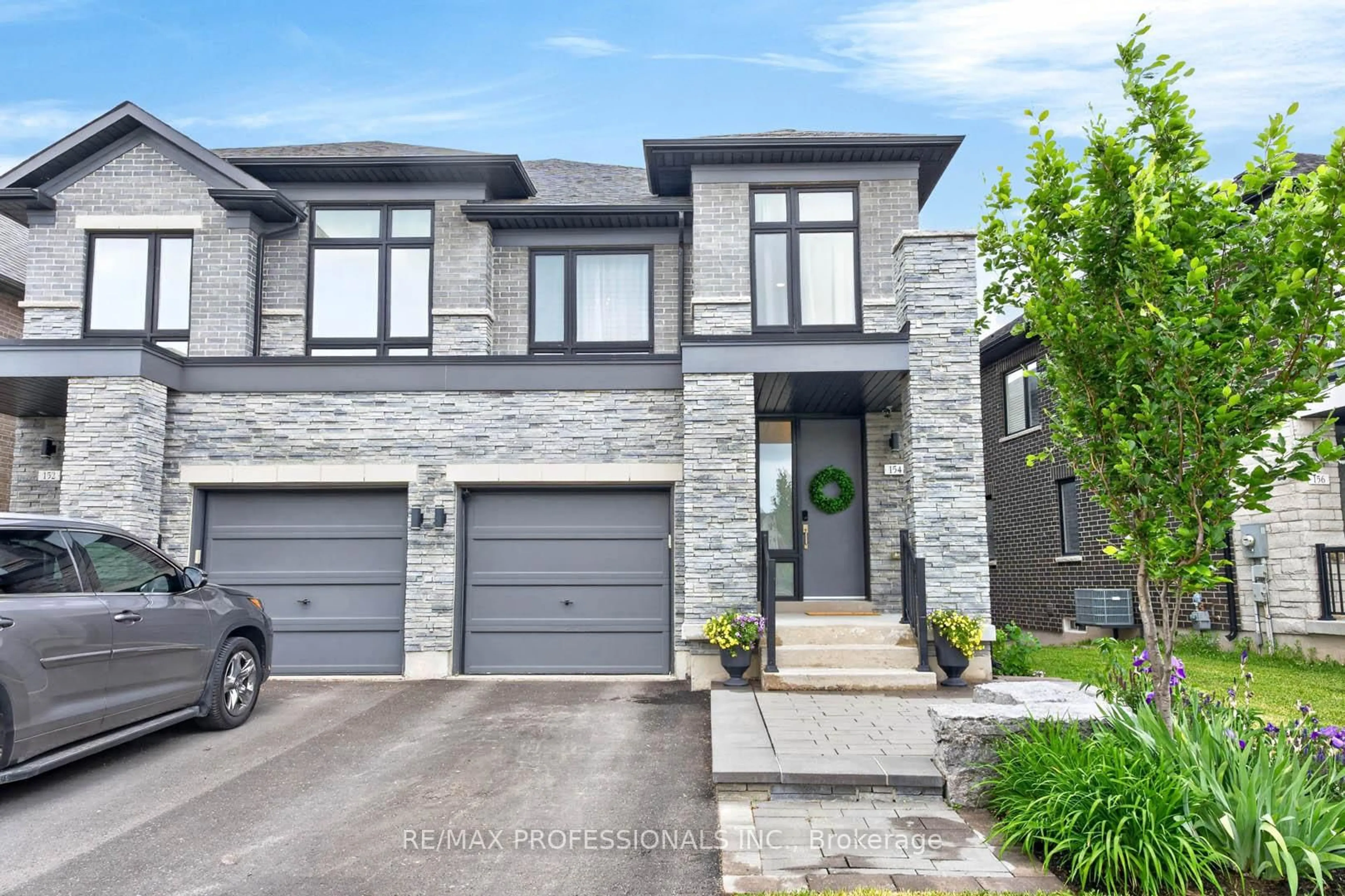 Home with brick exterior material, street for 154 Countryman Rd, East Gwillimbury Ontario L9N 0N8