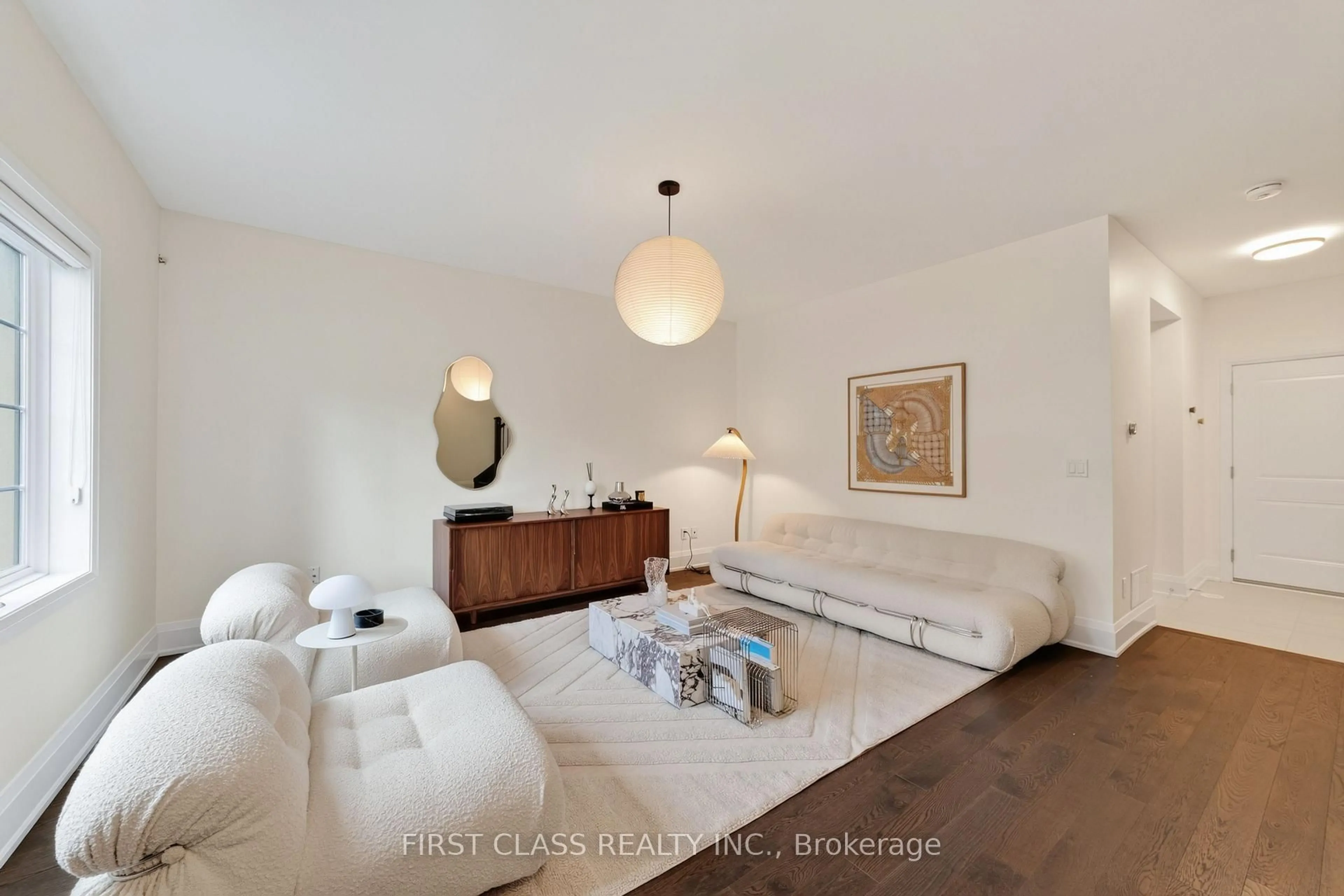 Living room with furniture, unknown for 8 Mildred Temple Way, Markham Ontario L3R 5R8