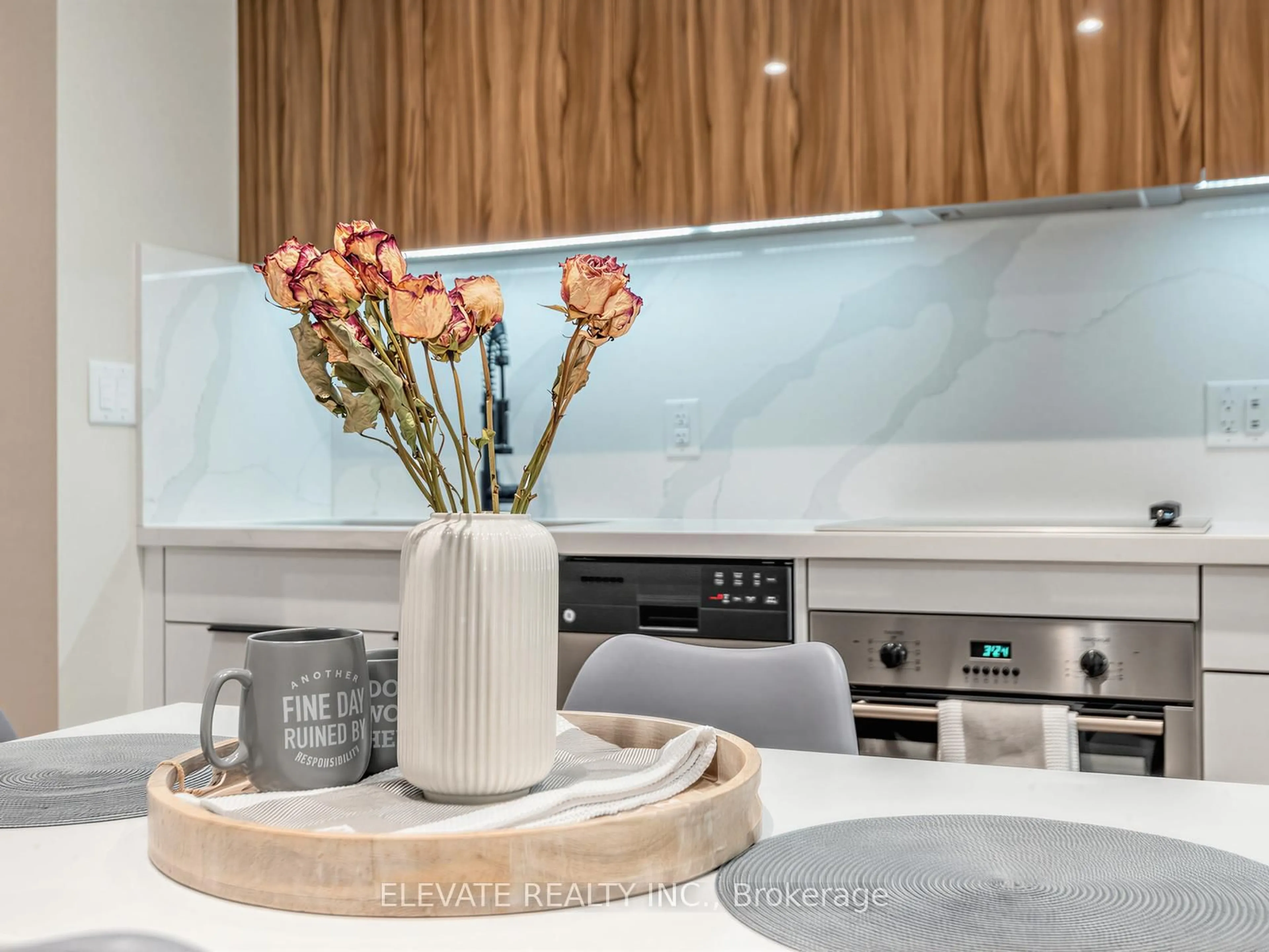 Contemporary kitchen, unknown for 18 Uptown Dr #229, Markham Ontario L3R 5M5