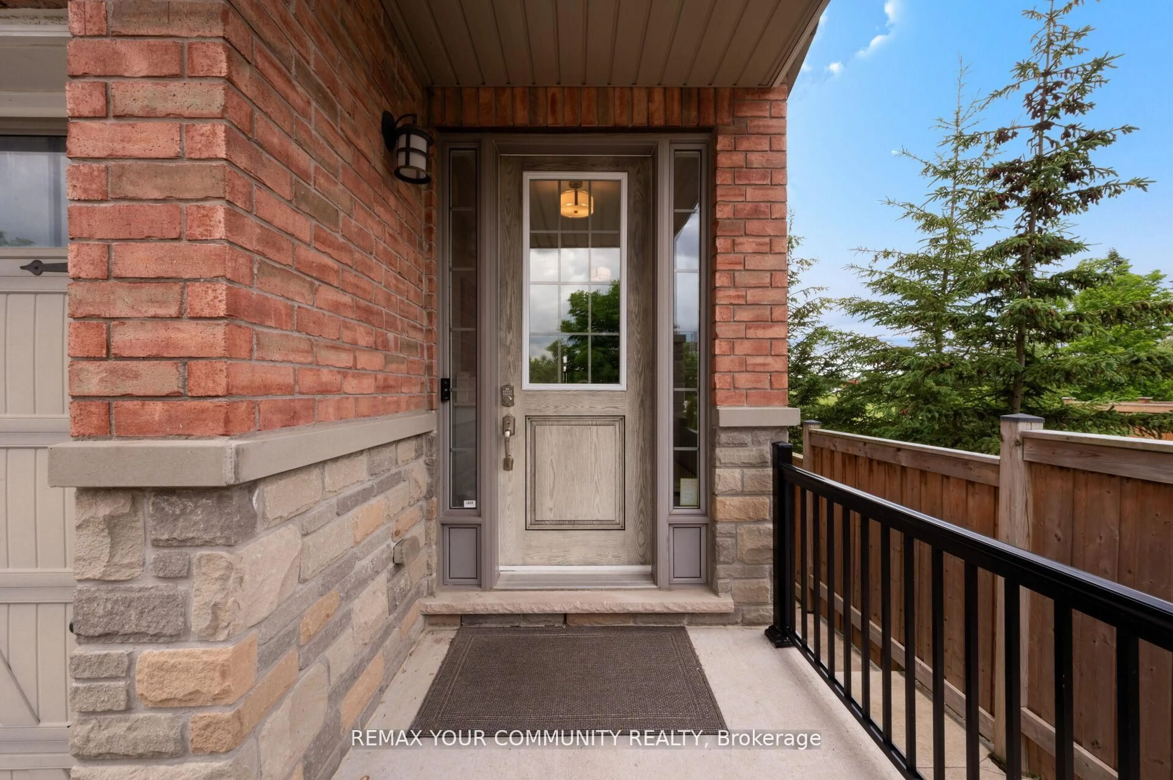 Indoor entryway for 78 Alex Campbell Cres, King Ontario L7B 0C1