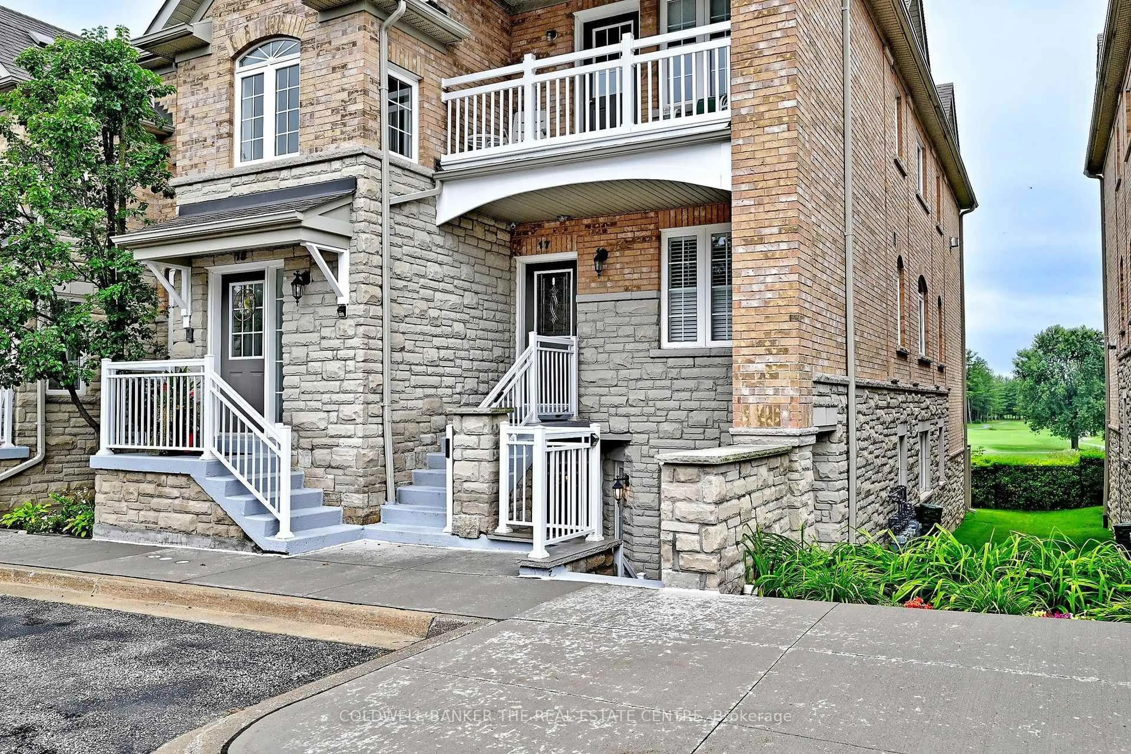 Unknown for 520 Silken Laumann Dr #16, Newmarket Ontario L3X 2S7