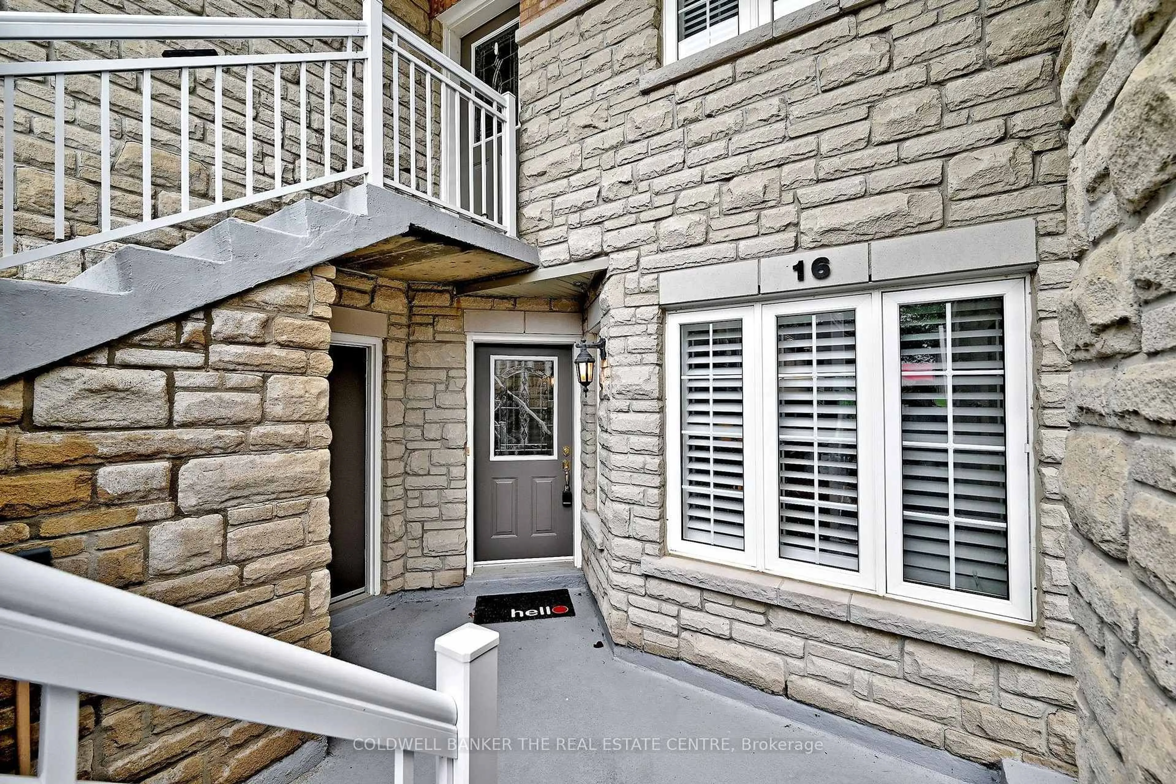 Unknown for 520 Silken Laumann Dr #16, Newmarket Ontario L3X 2S7