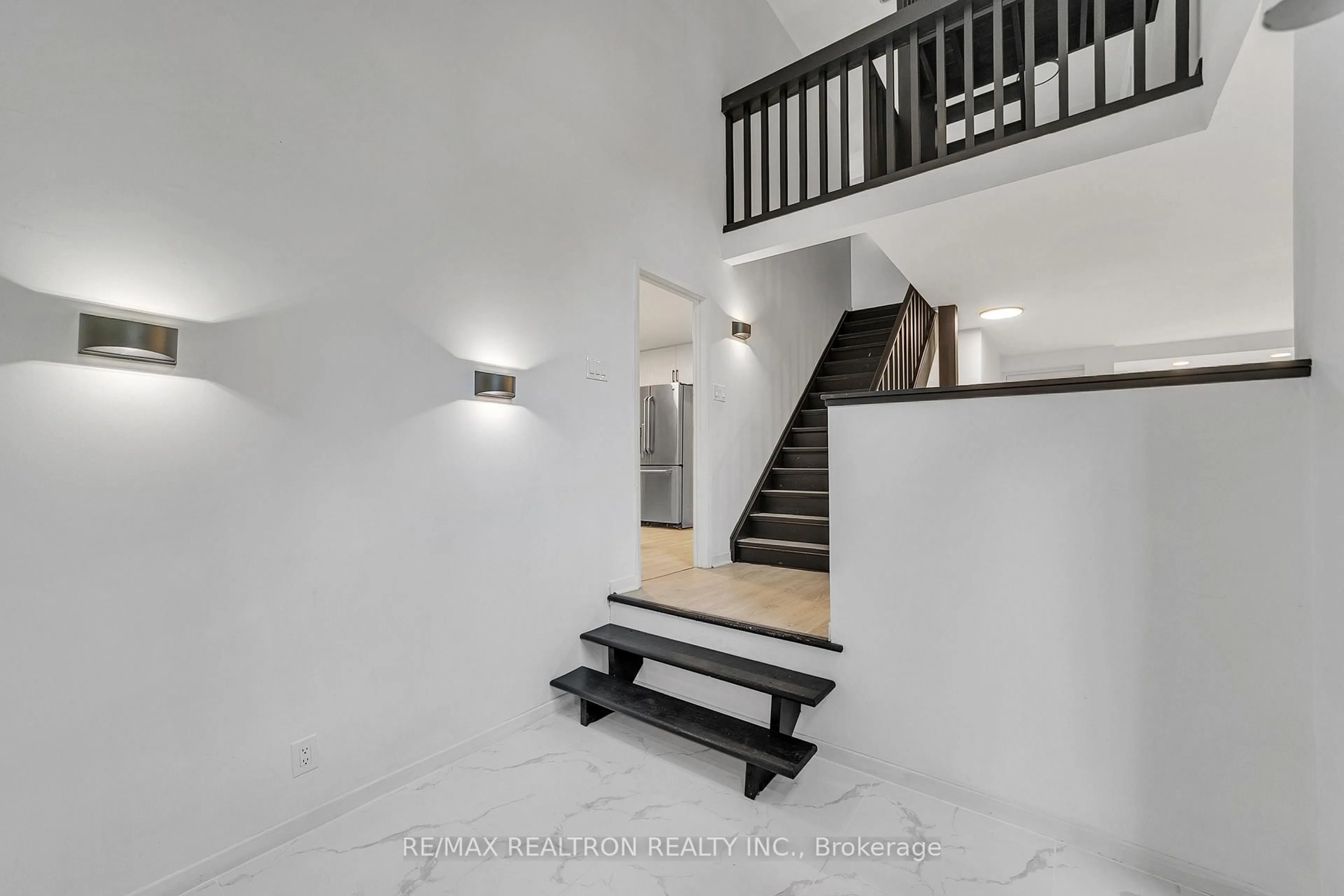 Unknown for 90 Proctor Ave, Markham Ontario L3T 1M7