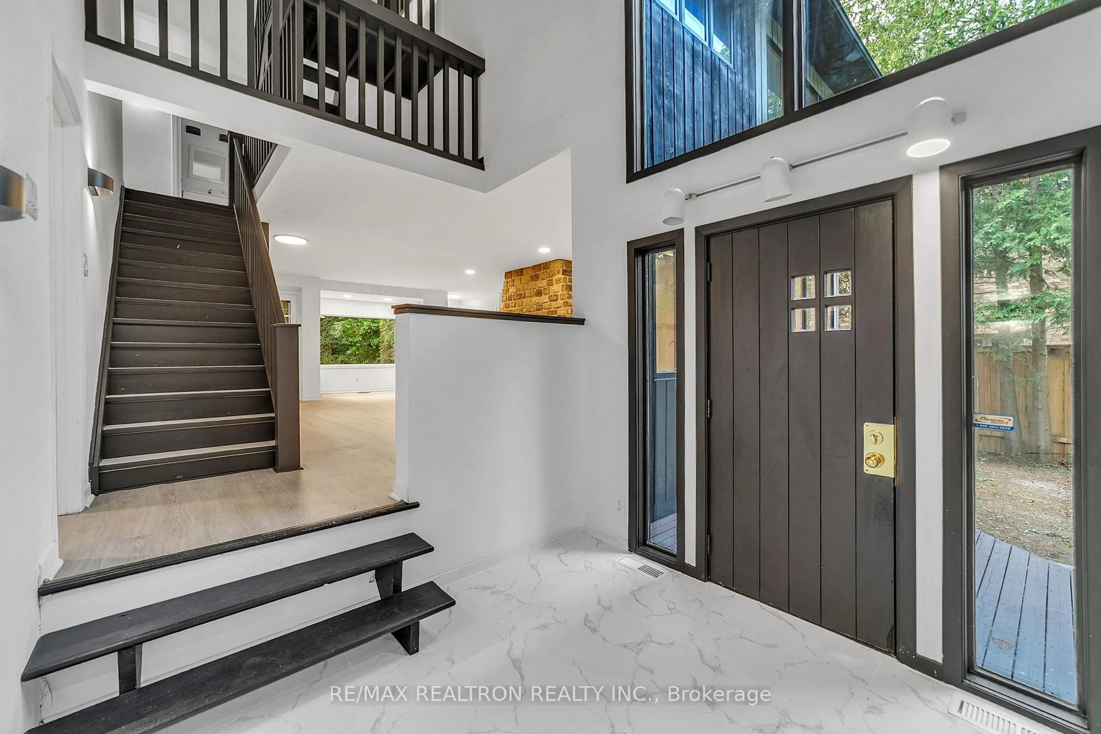 Indoor entryway for 90 Proctor Ave, Markham Ontario L3T 1M7