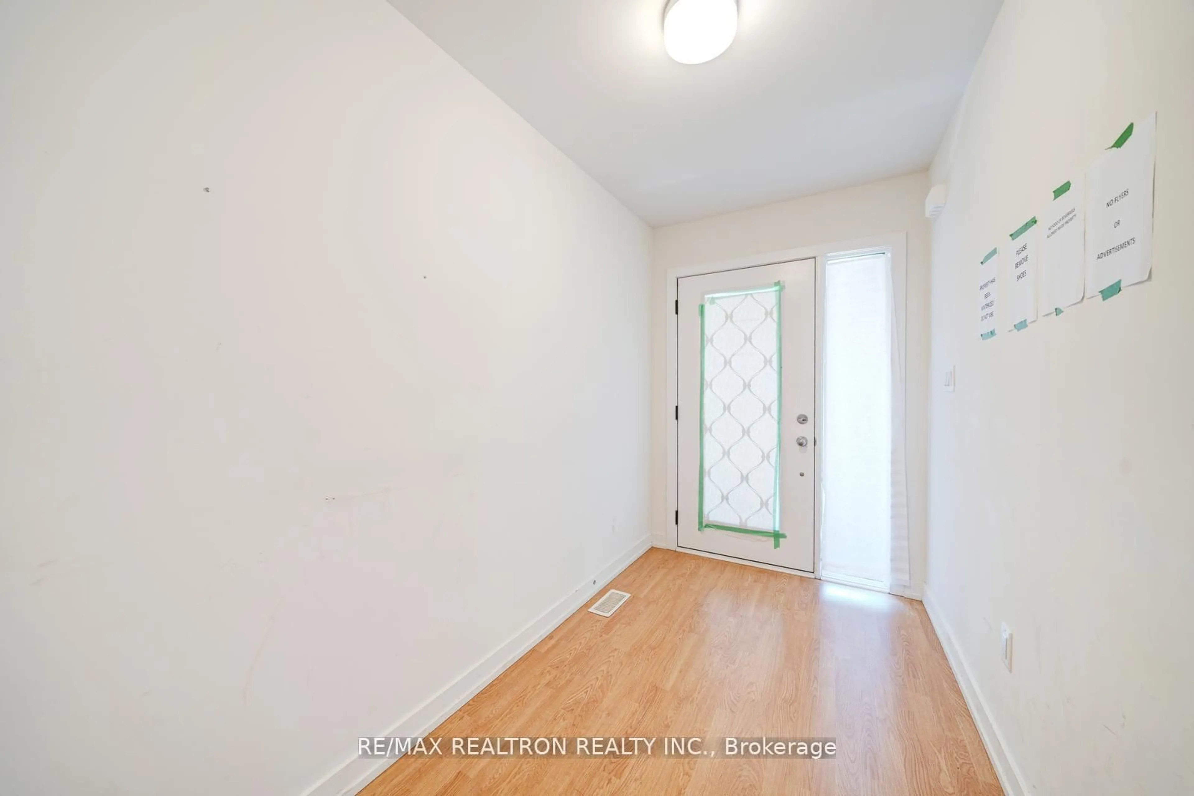 Indoor entryway for 119 Cornell Rouge Blvd, Markham Ontario L6B 0V2