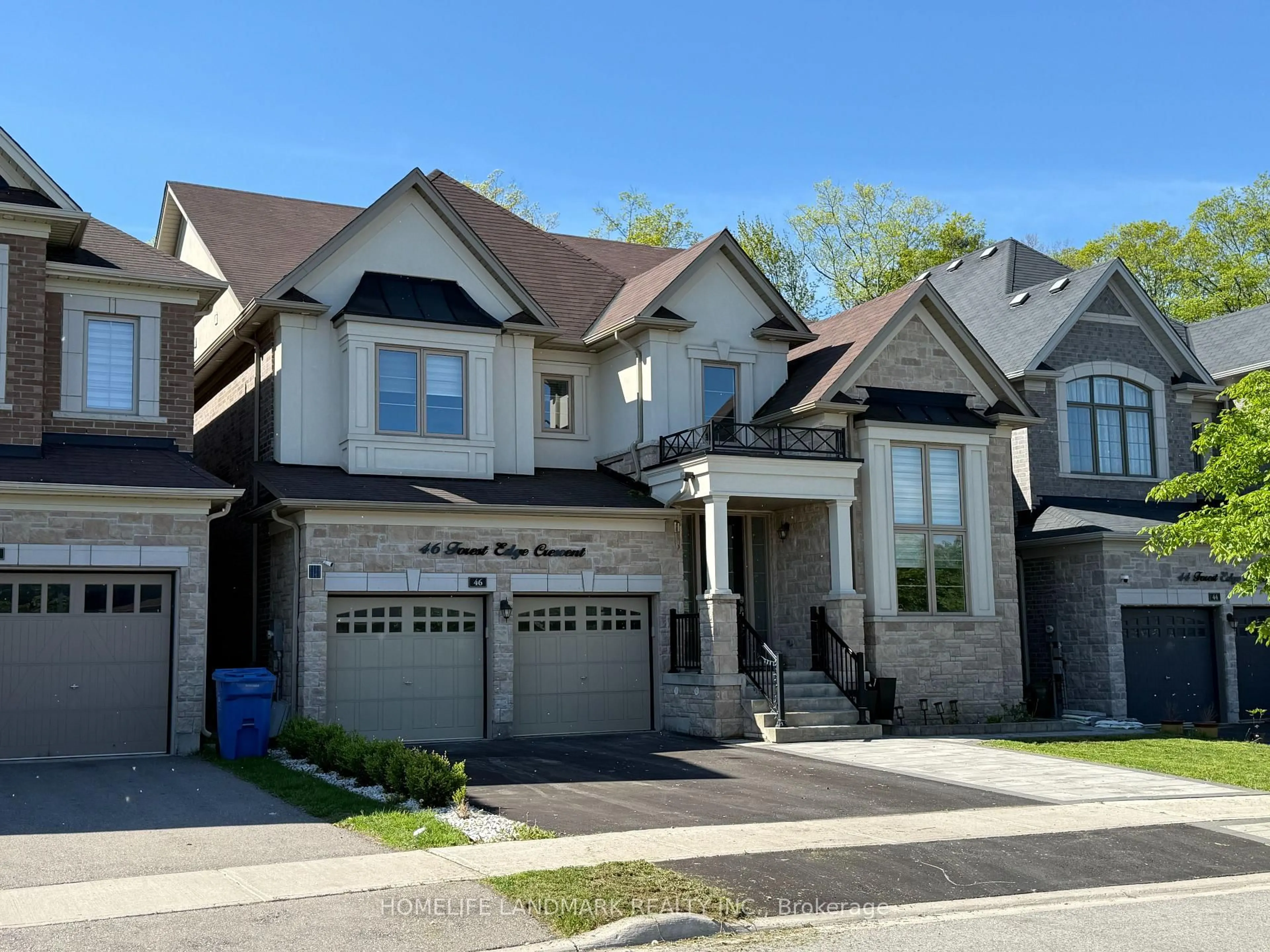 Home with brick exterior material, street for 46 Forest Edge Cres, East Gwillimbury Ontario L9N 0S6