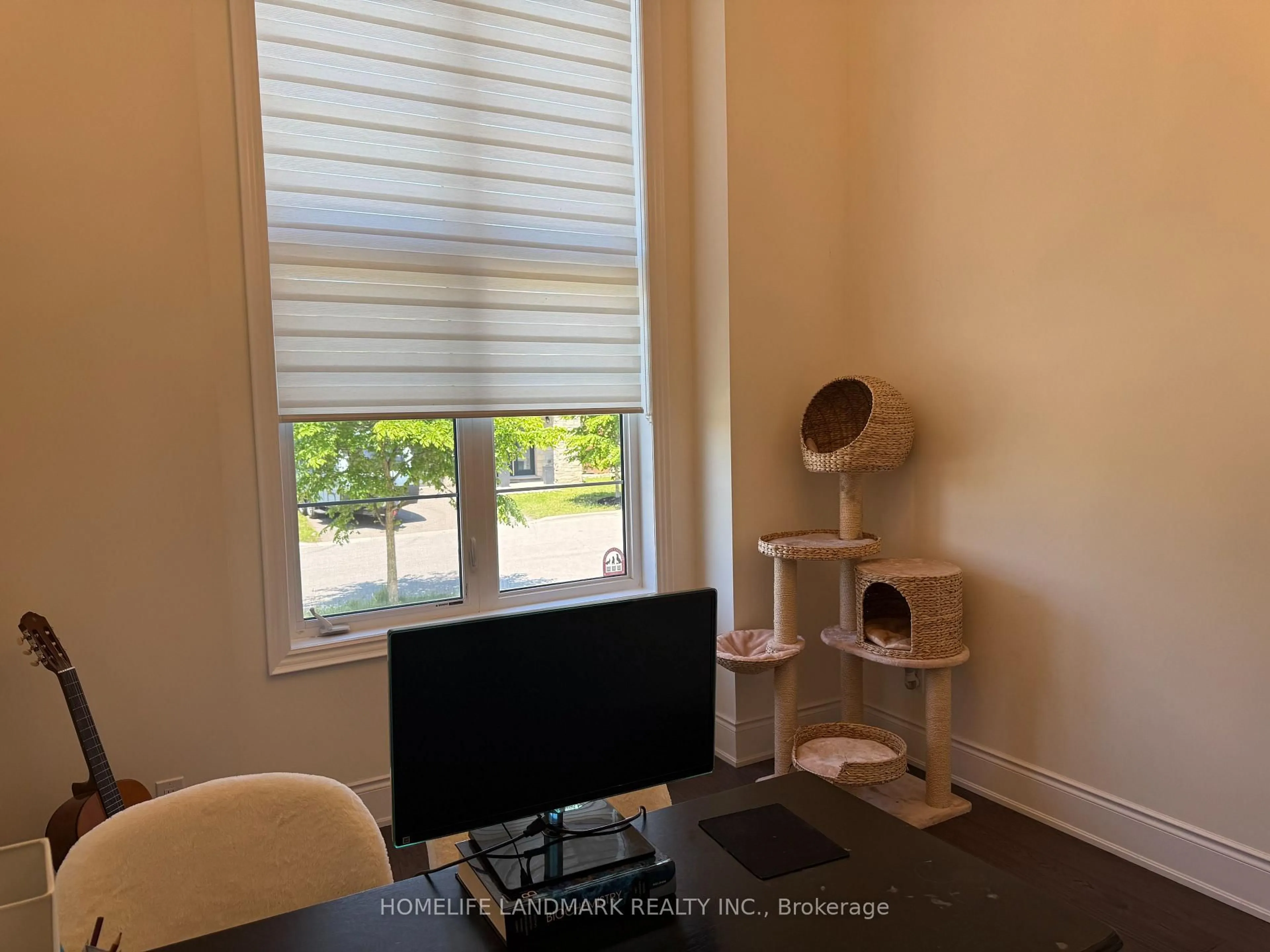 A pic of a room for 46 Forest Edge Cres, East Gwillimbury Ontario L9N 0S6