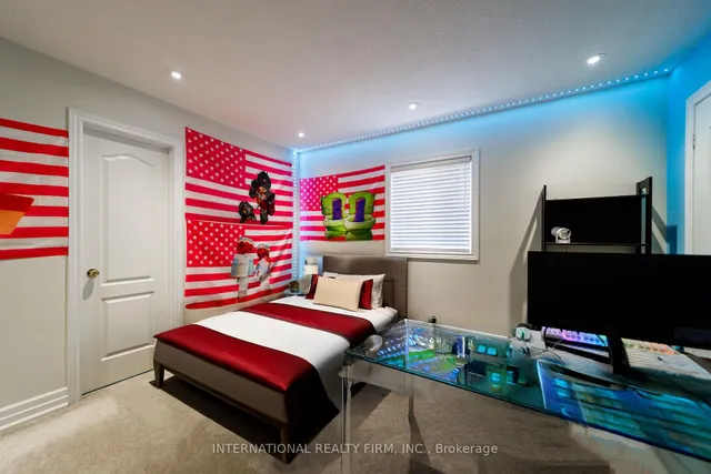 74 Regatta Ave, Richmond Hill 3