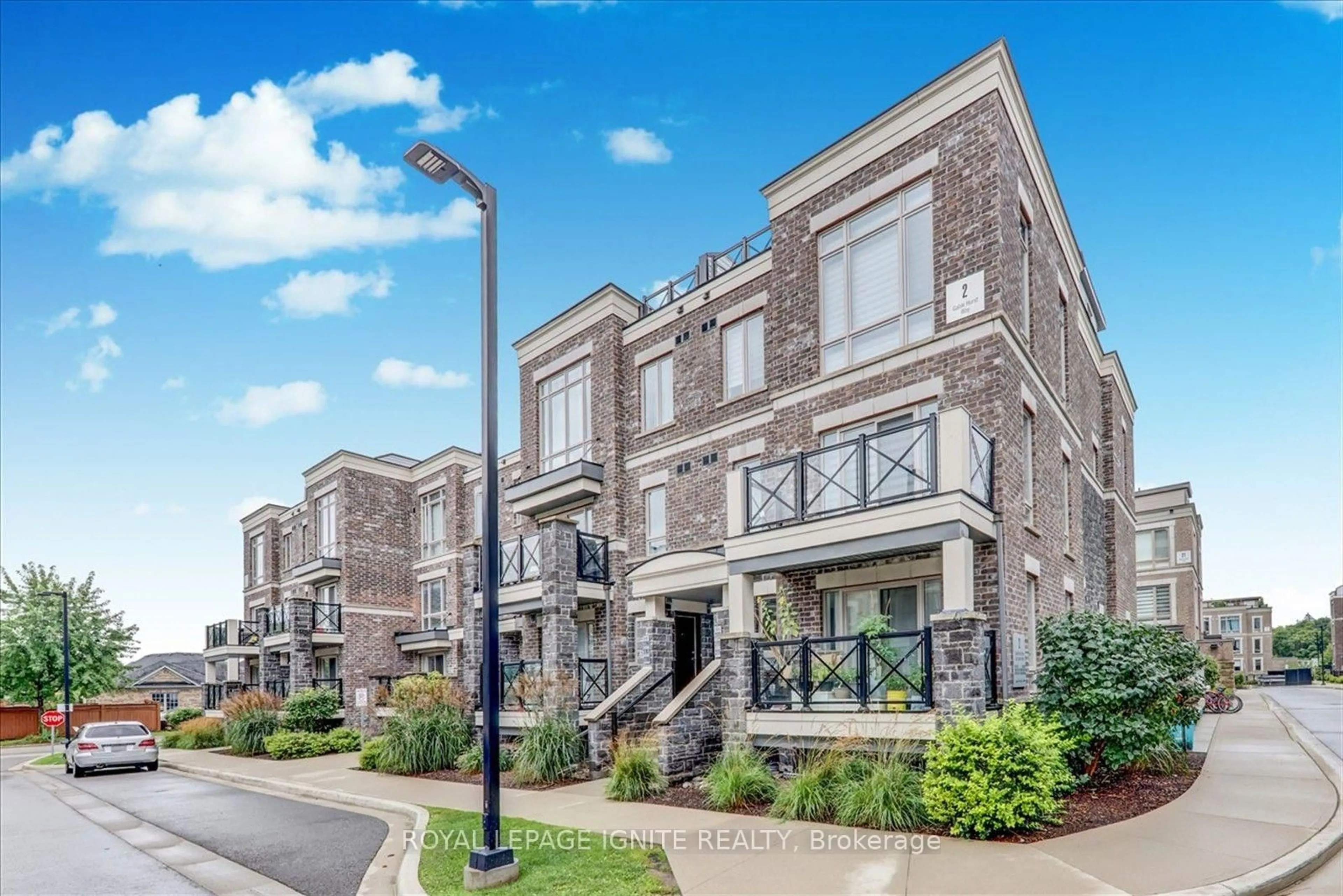 Home with brick exterior material, street for 2 Gable Hurst Way #2704, Markham Ontario L6B 1N5