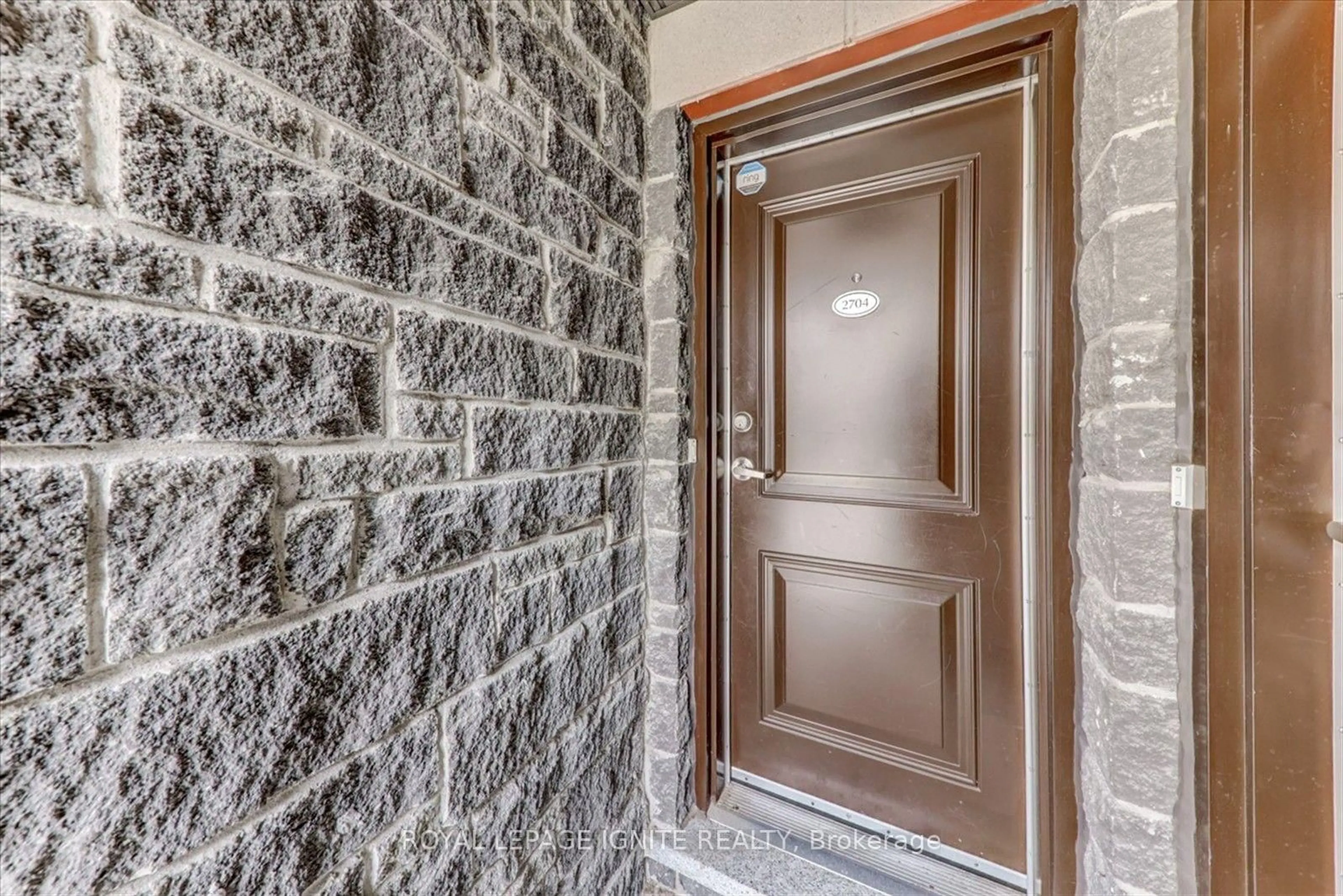 Indoor entryway for 2 Gable Hurst Way #2704, Markham Ontario L6B 1N5