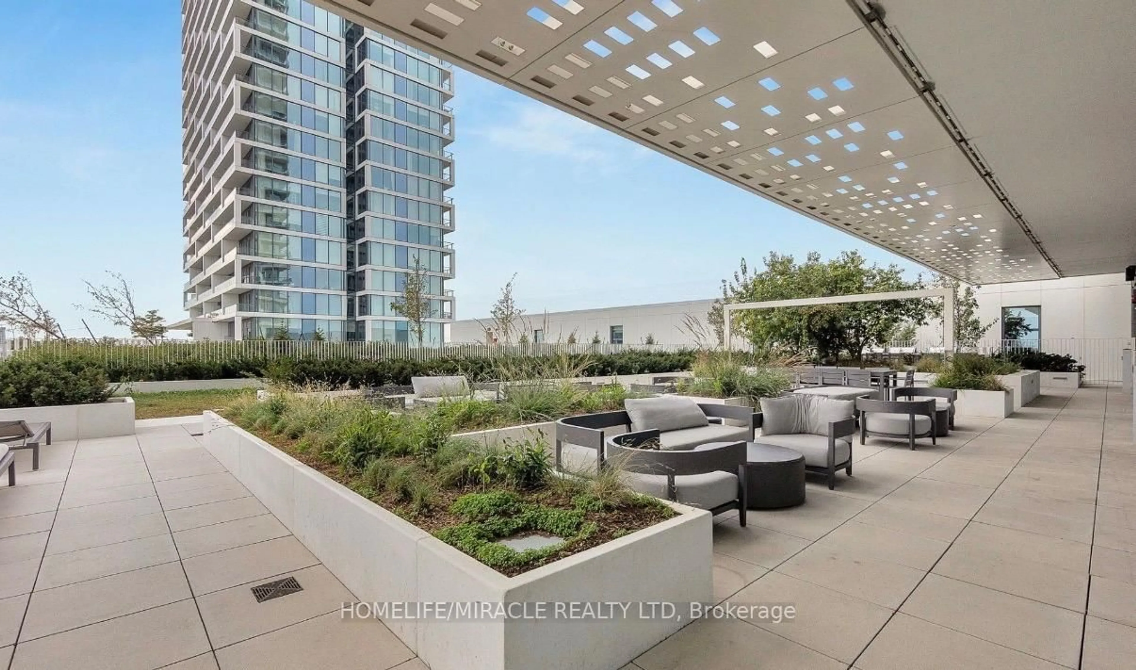 Patio, city buildings view from balcony for 950 Portage Pkwy #4107, Vaughan Ontario L4K 0J7