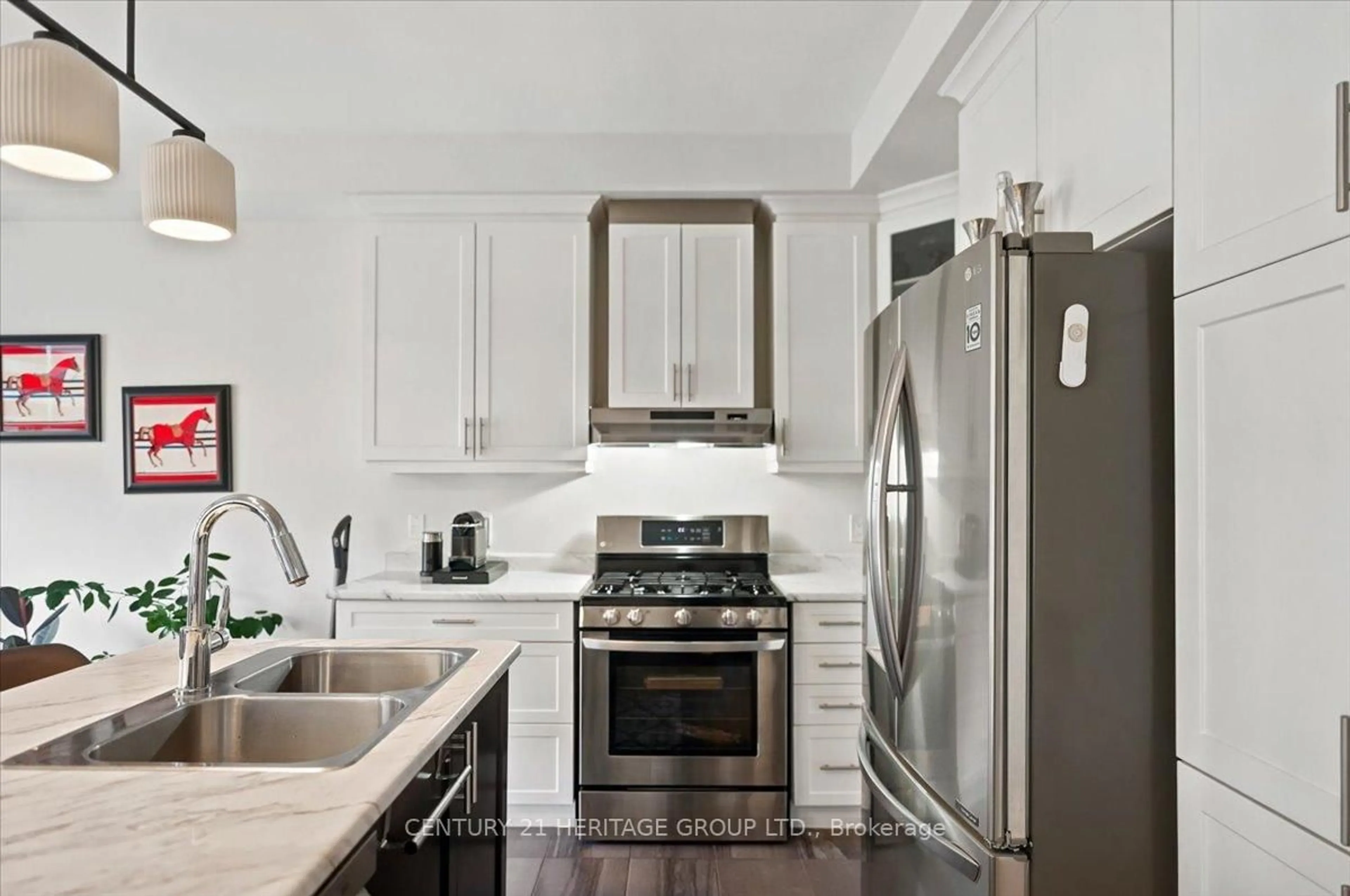 Unknown for 100 Mondial Cres, East Gwillimbury Ontario L9N 0S2