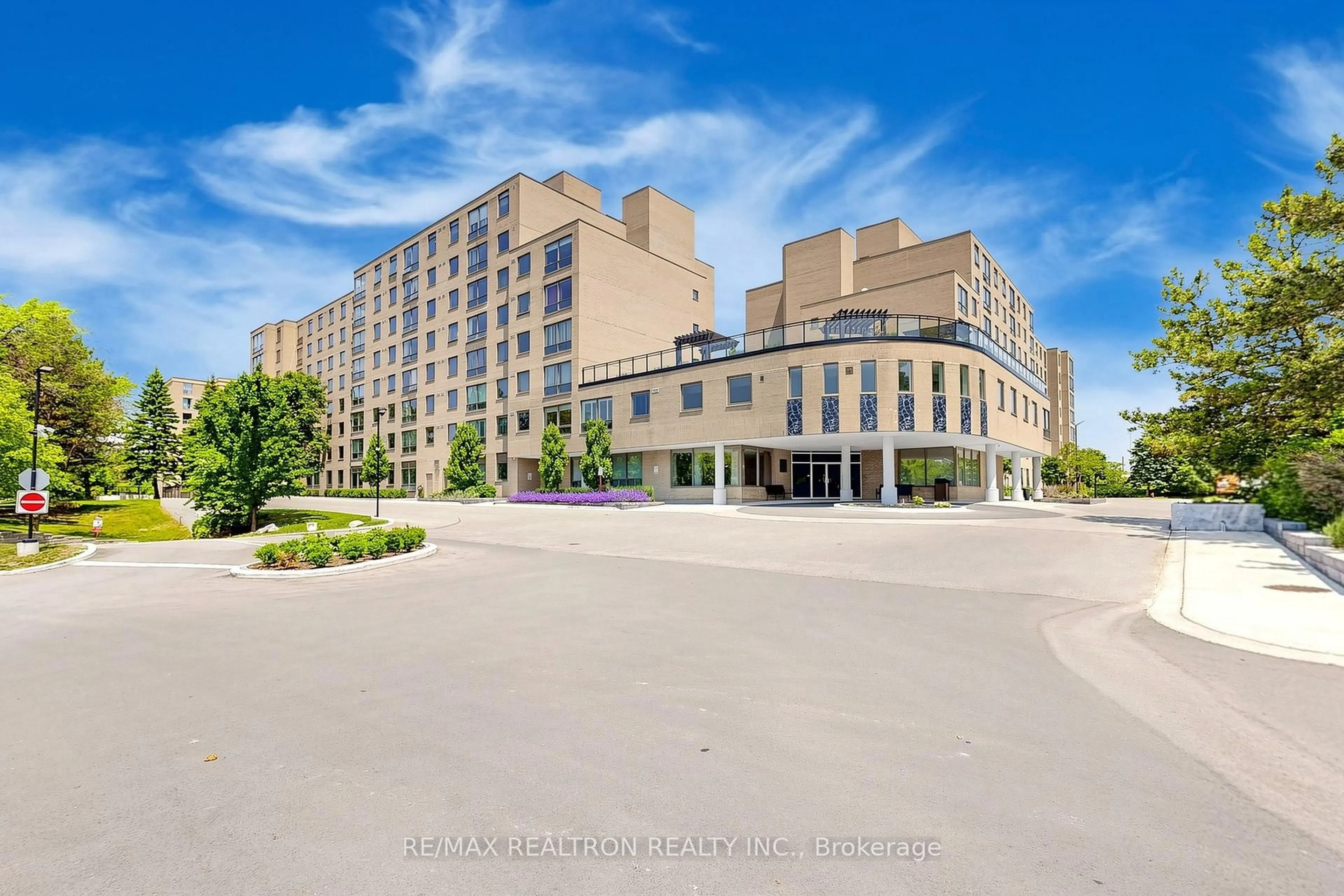 Unknown for 326 Major Mackenzie Dr #307, Richmond Hill Ontario L4C 8T4