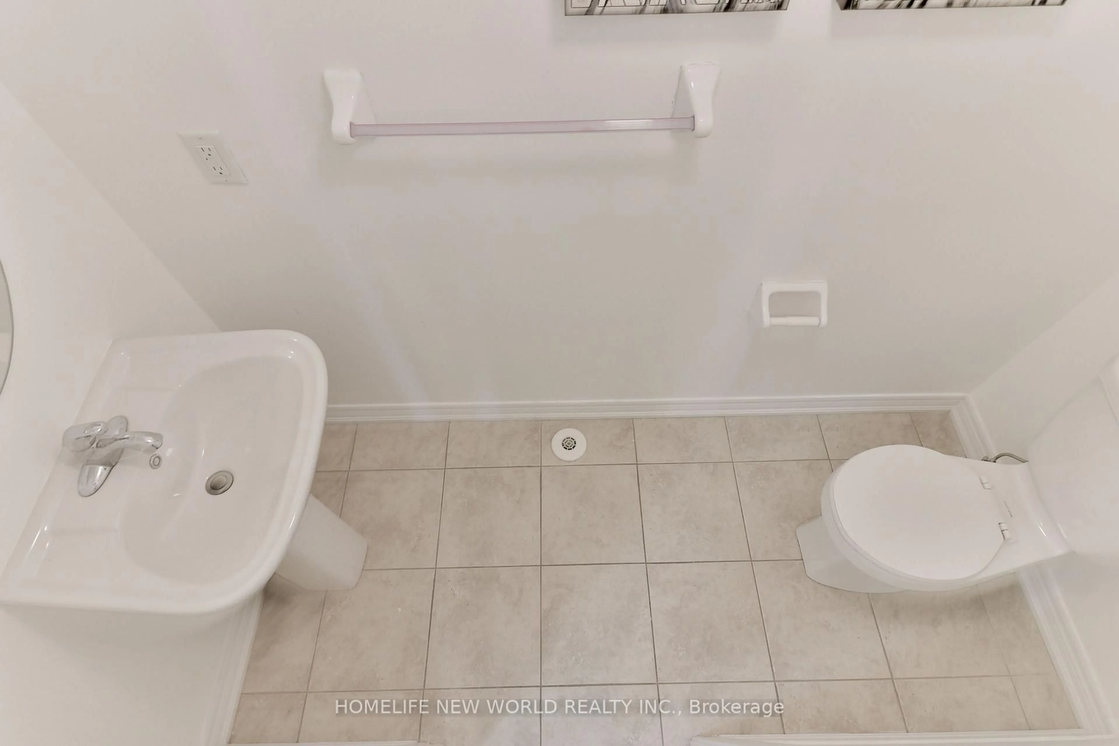 Standard bathroom, unknown for 10004 McCowan Rd, Markham Ontario L6C 0N3