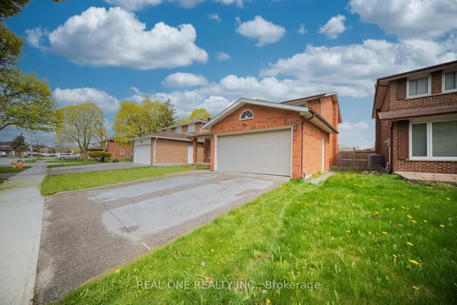 133 Risebrough Crct, Markham 3