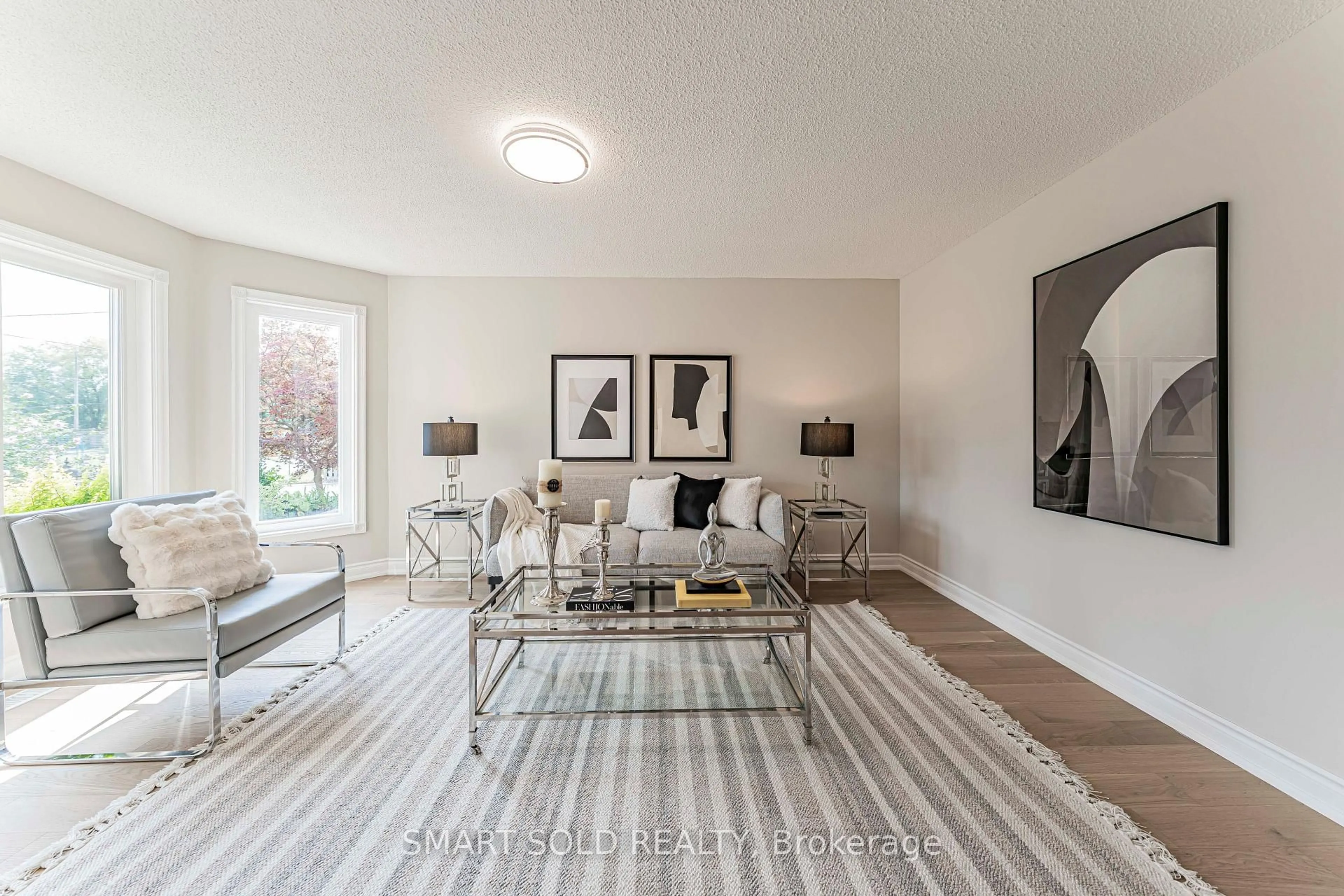 Living room with furniture, unknown for 103 Elmwood Ave, Richmond Hill Ontario L4C 1K7