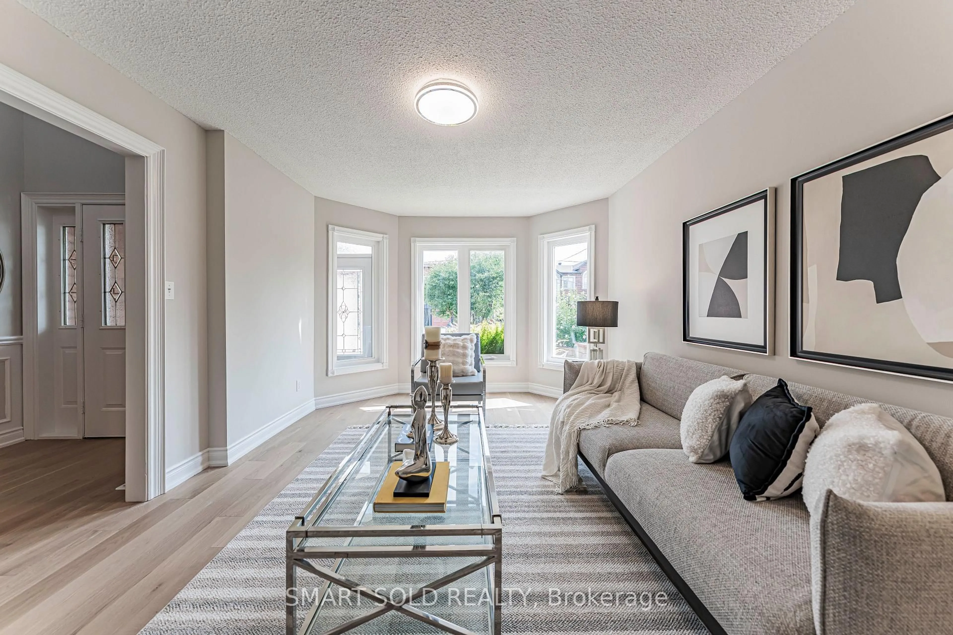 Living room with furniture, unknown for 103 Elmwood Ave, Richmond Hill Ontario L4C 1K7