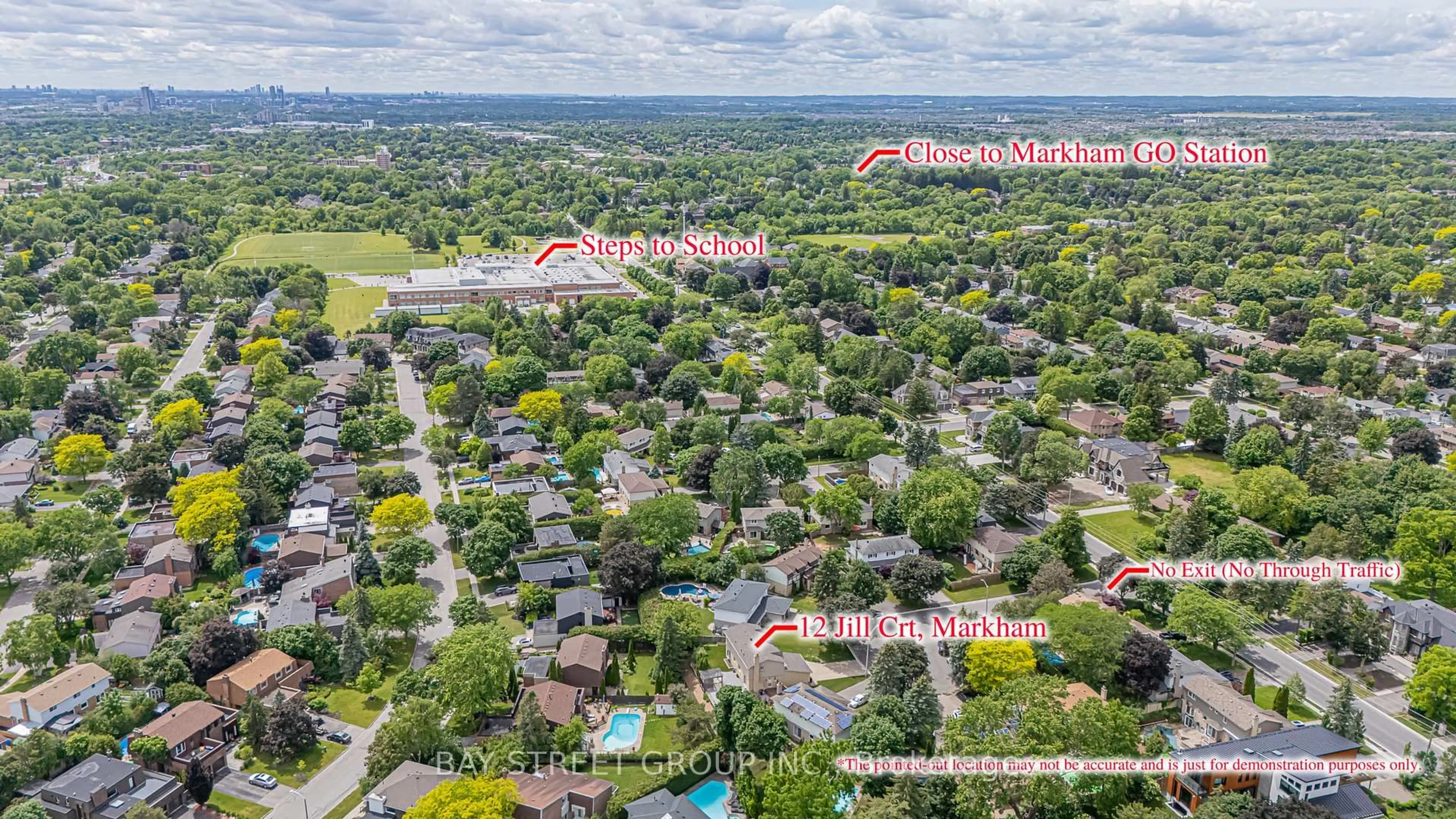 A pic from outside/outdoor area/front of a property/back of a property/a pic from drone, unknown for 12 Jill Crt, Markham Ontario L3P 3R9