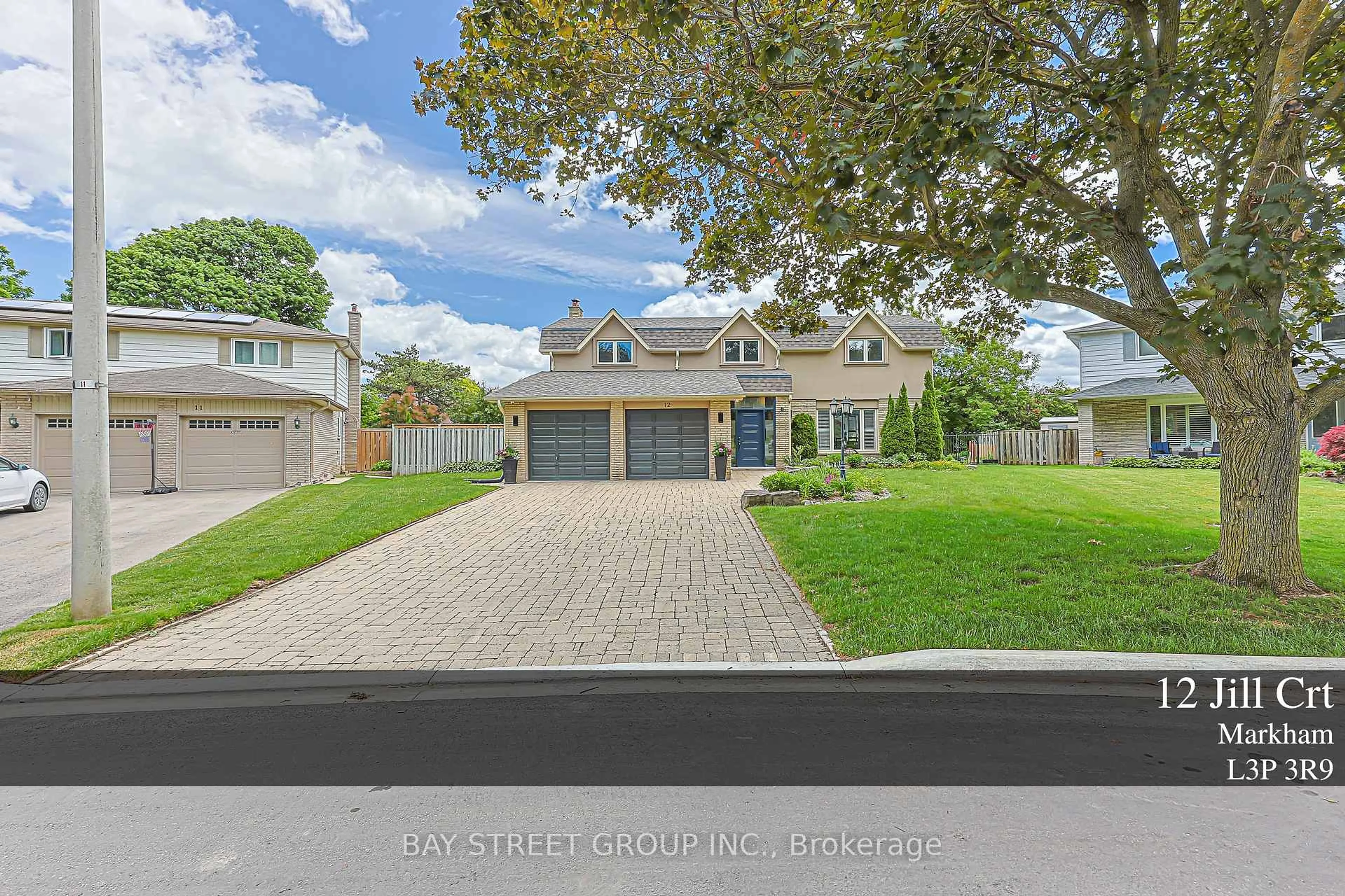 A pic from outside/outdoor area/front of a property/back of a property/a pic from drone, street for 12 Jill Crt, Markham Ontario L3P 3R9