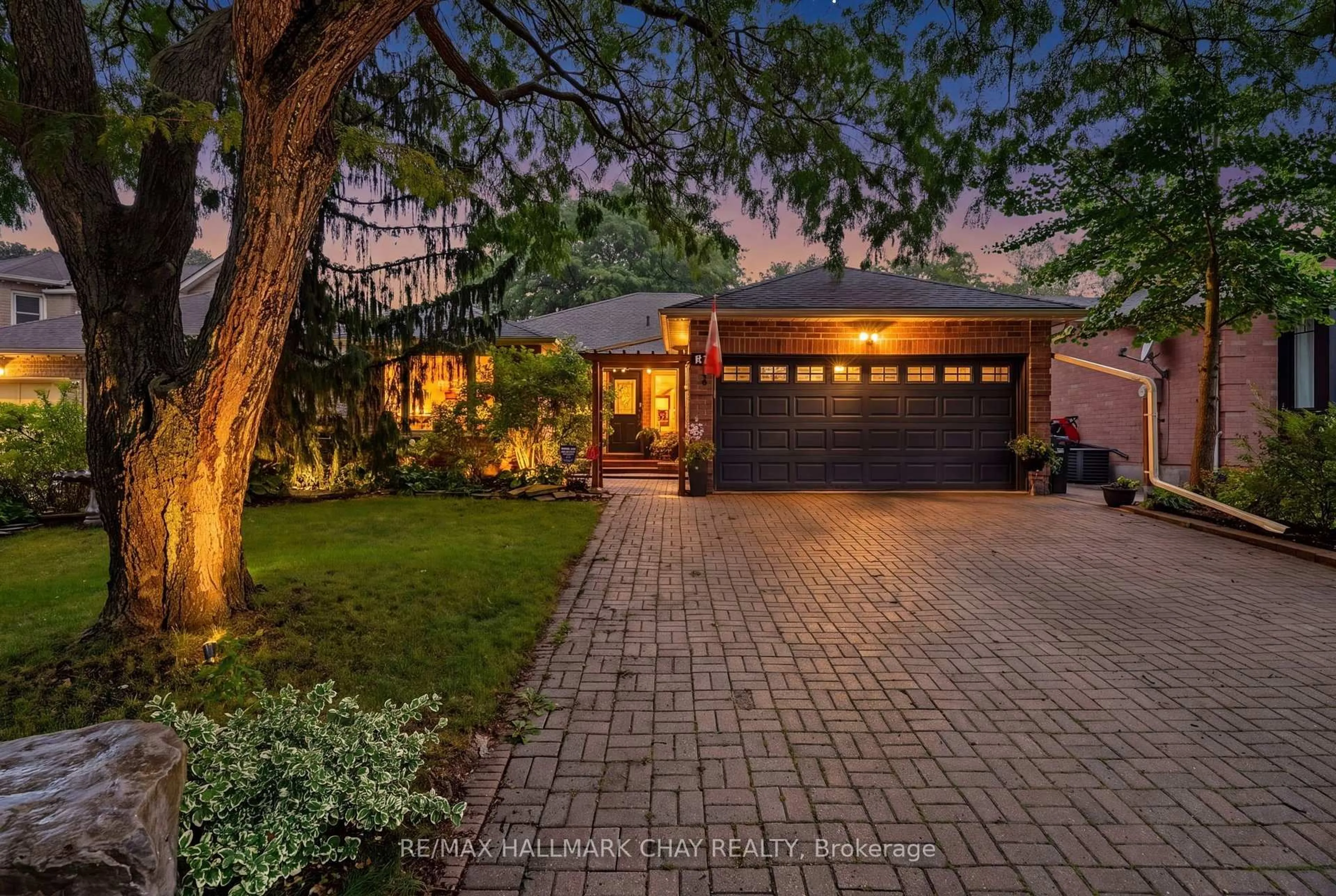 Home with brick exterior material, street for 66 Hutchinson Dr, New Tecumseth Ontario L9R 1M2