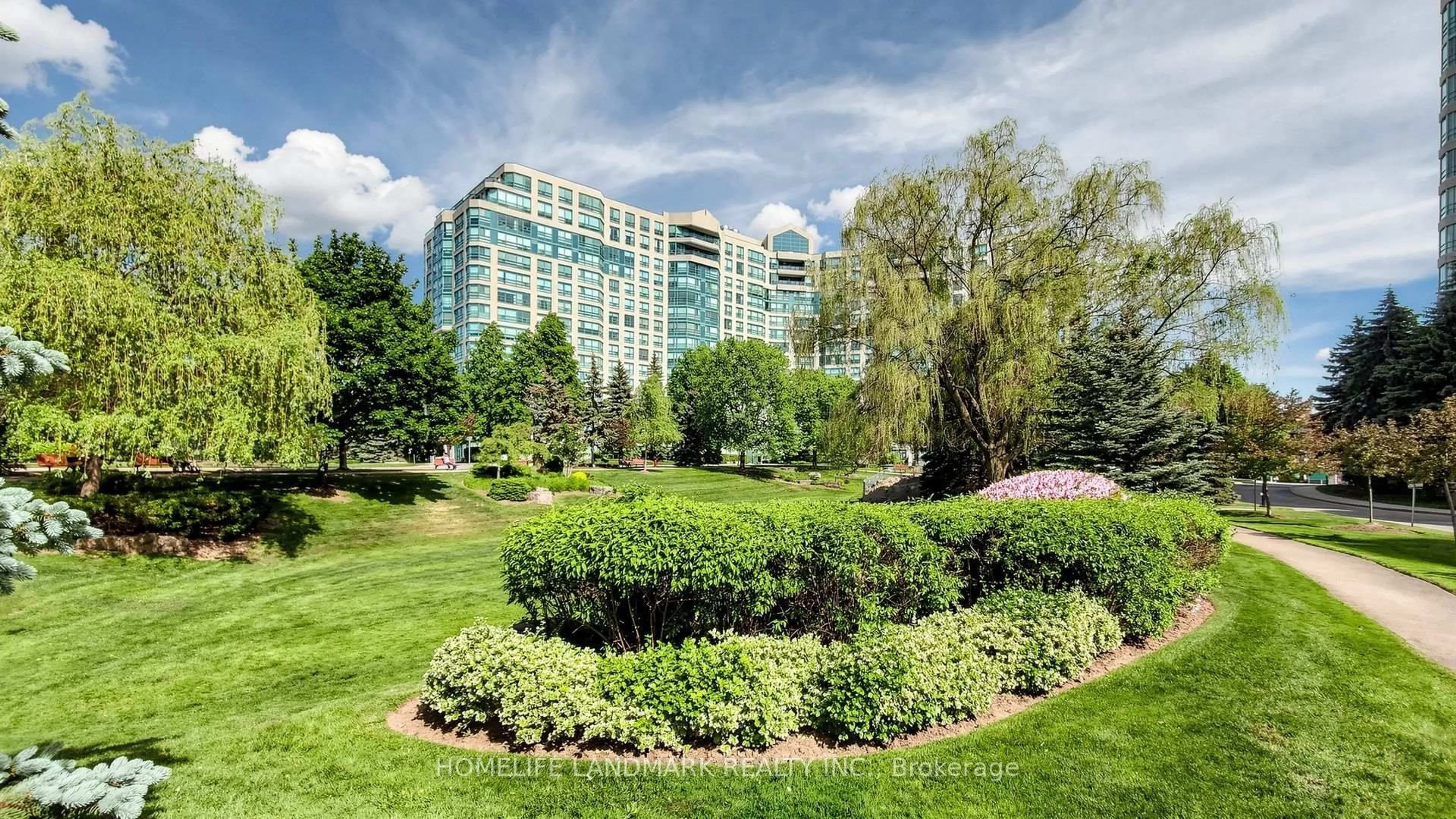 Patio, unknown for 7805 Bayview Ave #913, Markham Ontario L3T 7N1