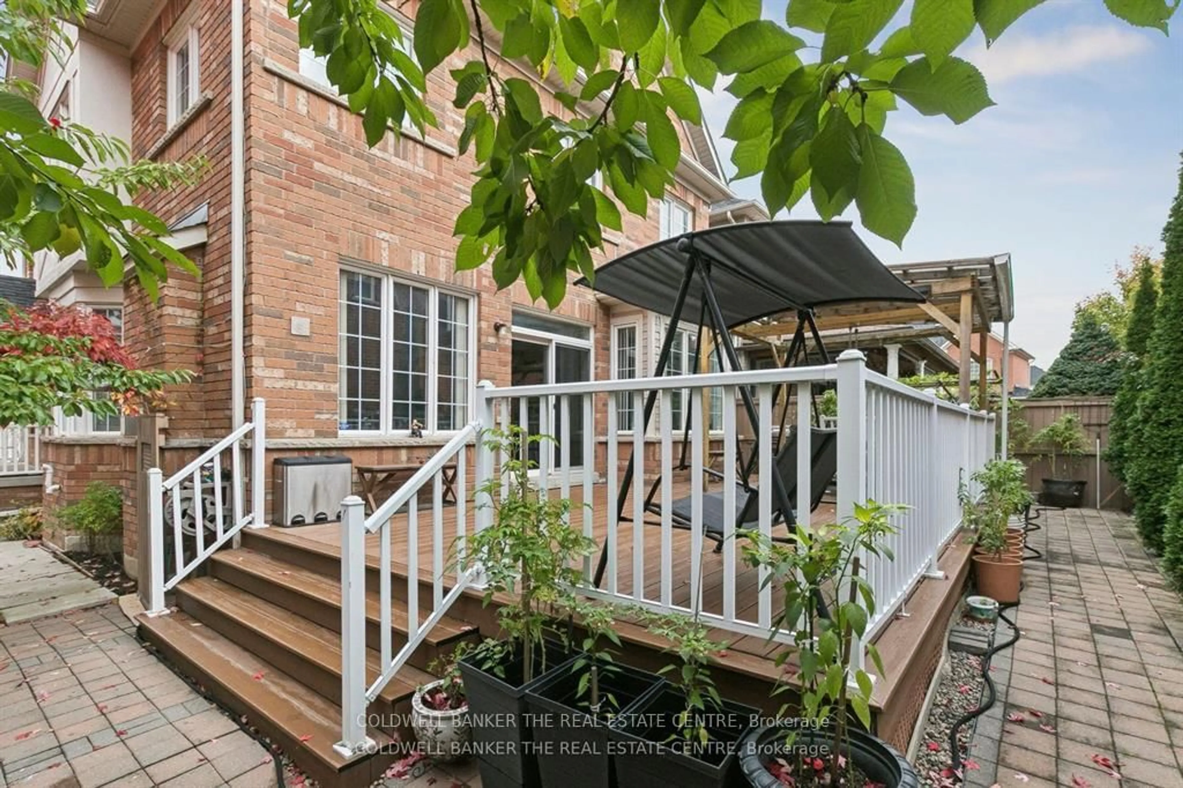 Patio, street for 768 Millard St, Whitchurch-Stouffville Ontario L4A 0B5