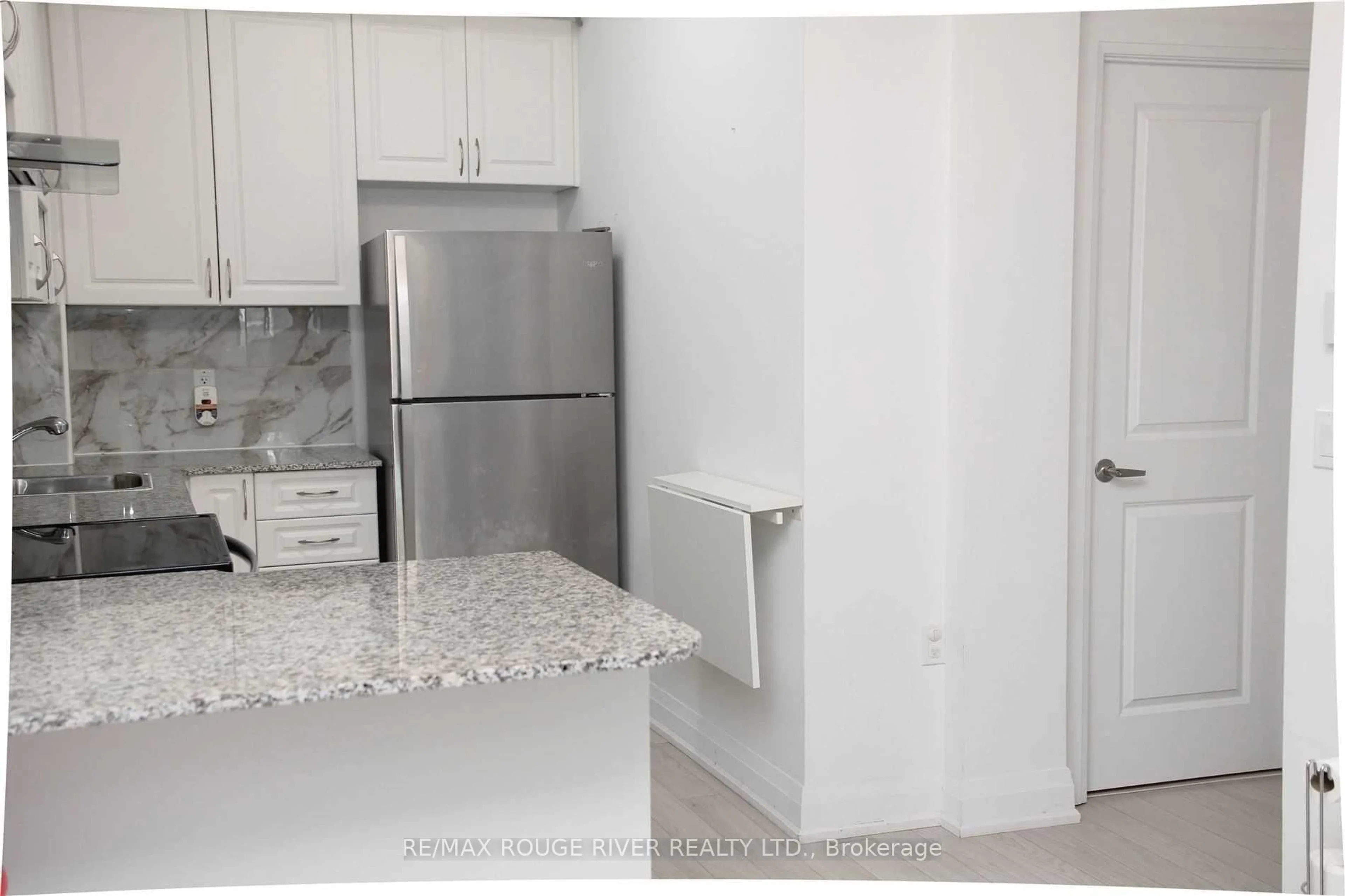 Standard kitchen, ceramic/tile floor for 5309 Highway 7 Rd #A701, Vaughan Ontario L4L 1T3