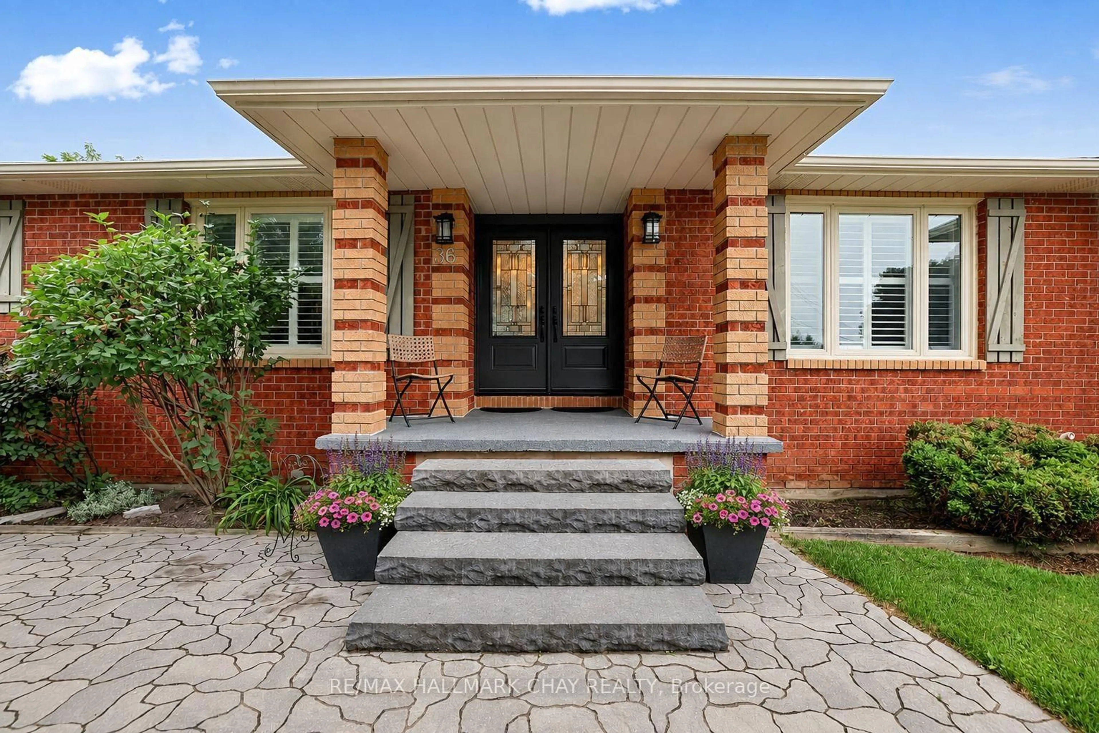 Home with brick exterior material, street for 36 Mulock Dr, Bradford West Gwillimbury Ontario L0G 1B0