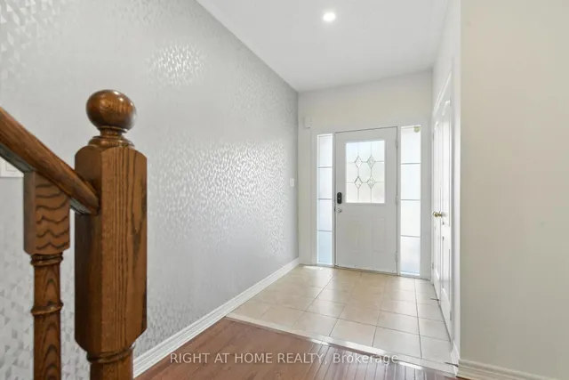 215 Canada Dr, Vaughan 4