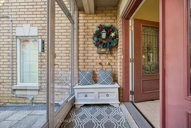 9 Kimono Cres, Richmond Hill 2