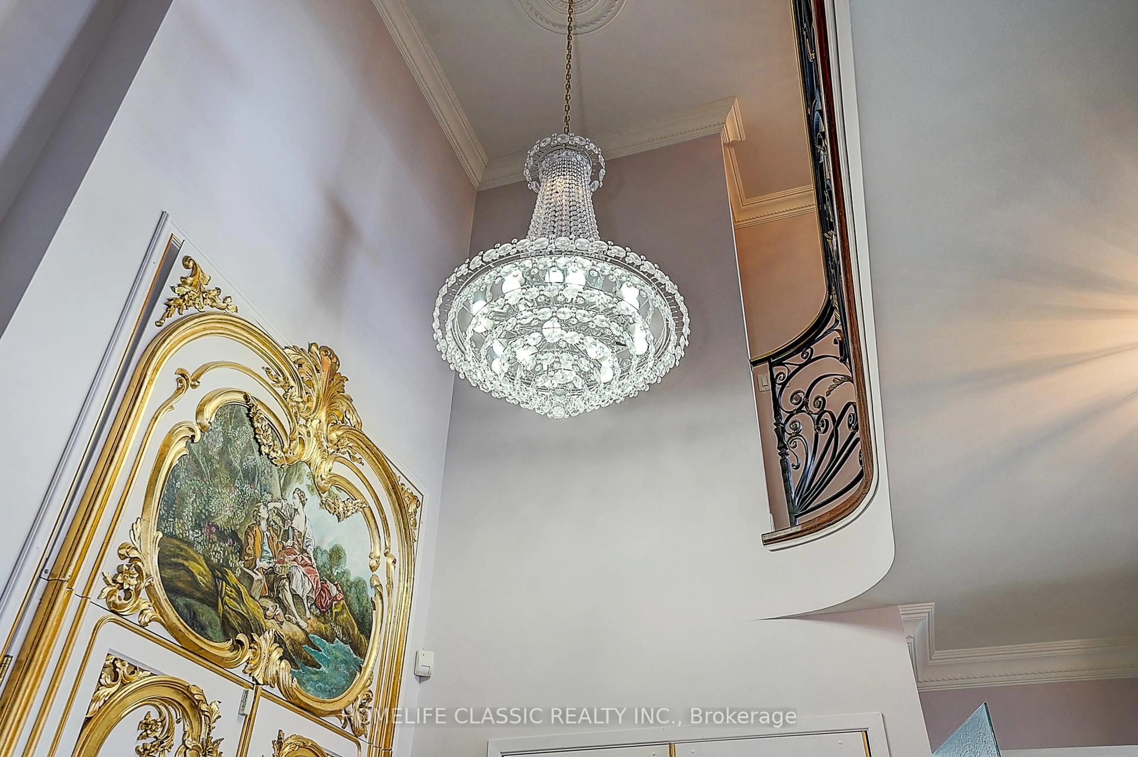 Indoor foyer for 1 Clark Ave #PH 7, Vaughan Ontario L4J 7Y6