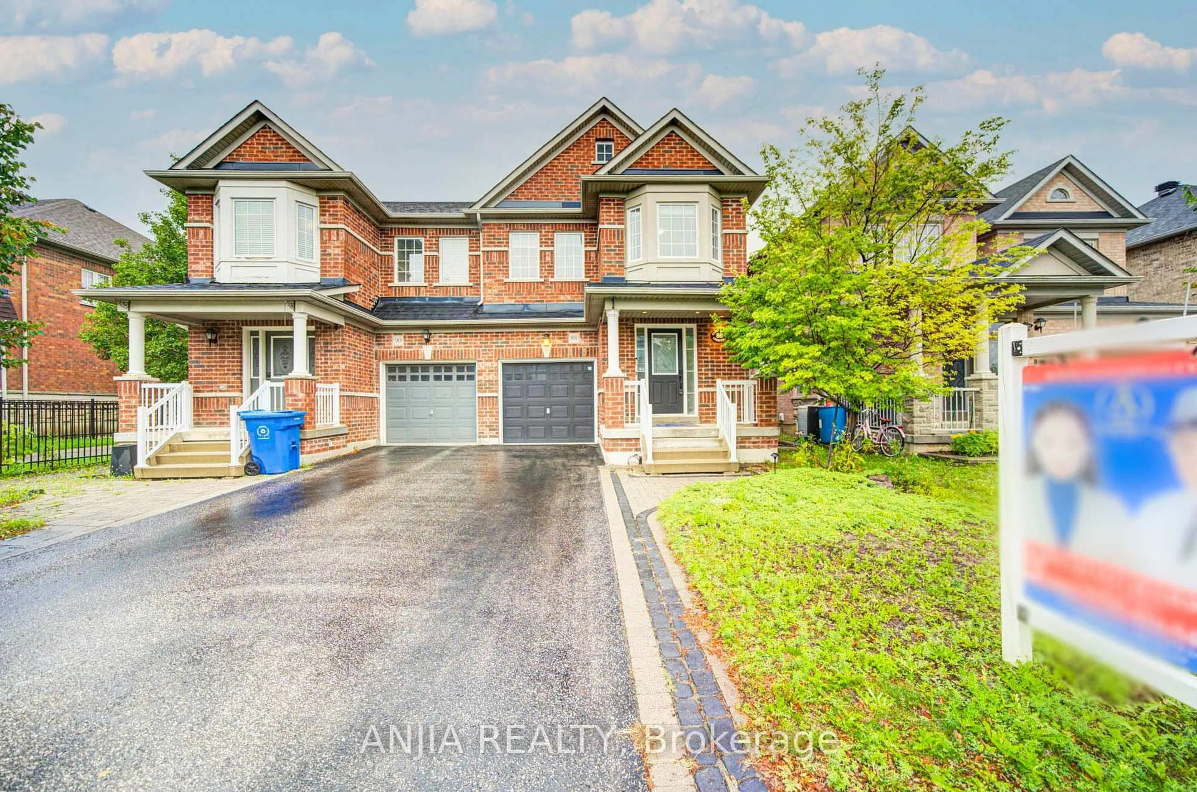 Home with brick exterior material, street for 88 Cabin Trail Cres, Whitchurch-Stouffville Ontario L4A 0S7