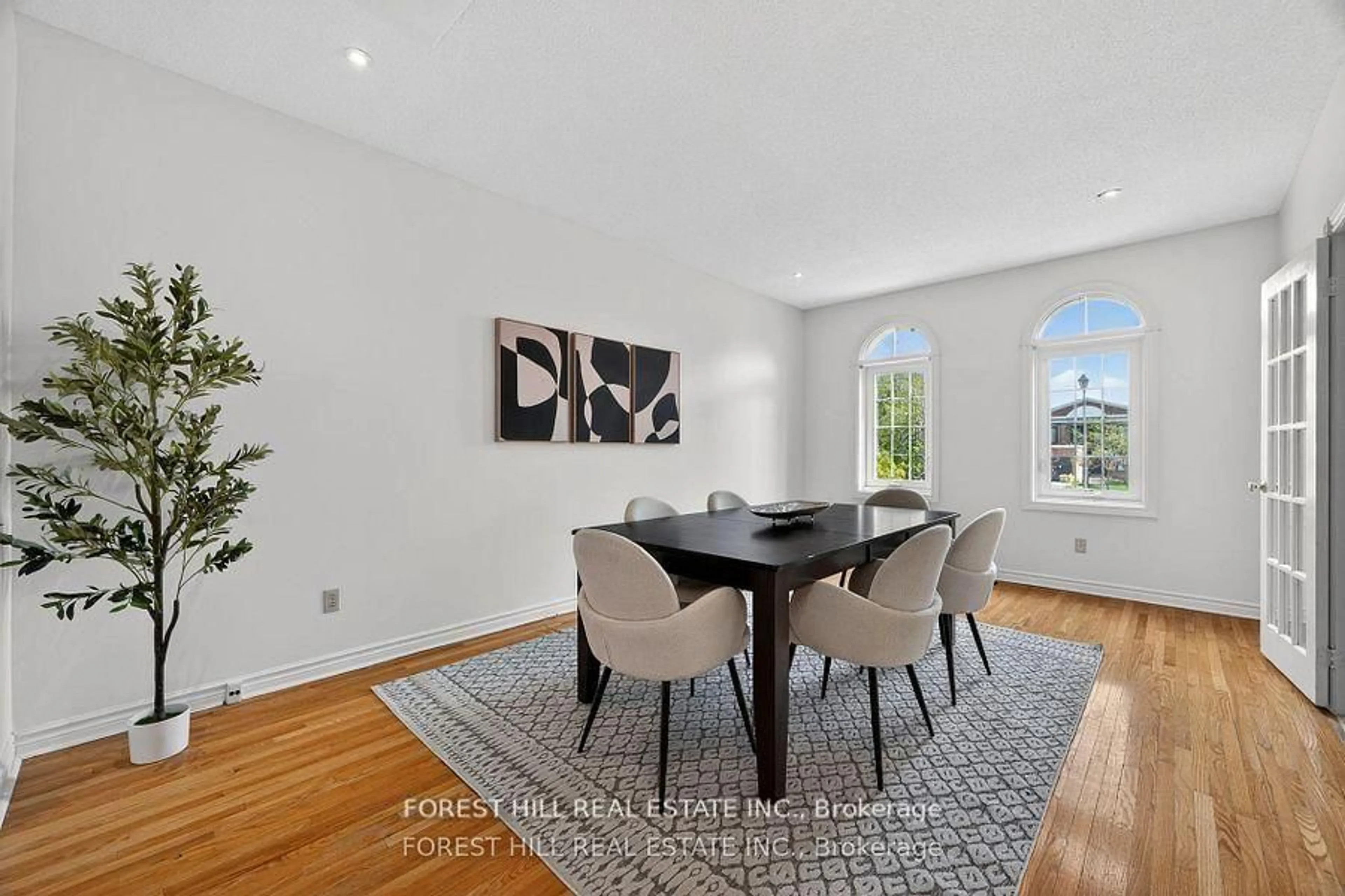 Dining room, unknown for 2 Regent St, Richmond Hill Ontario L4C 9B3