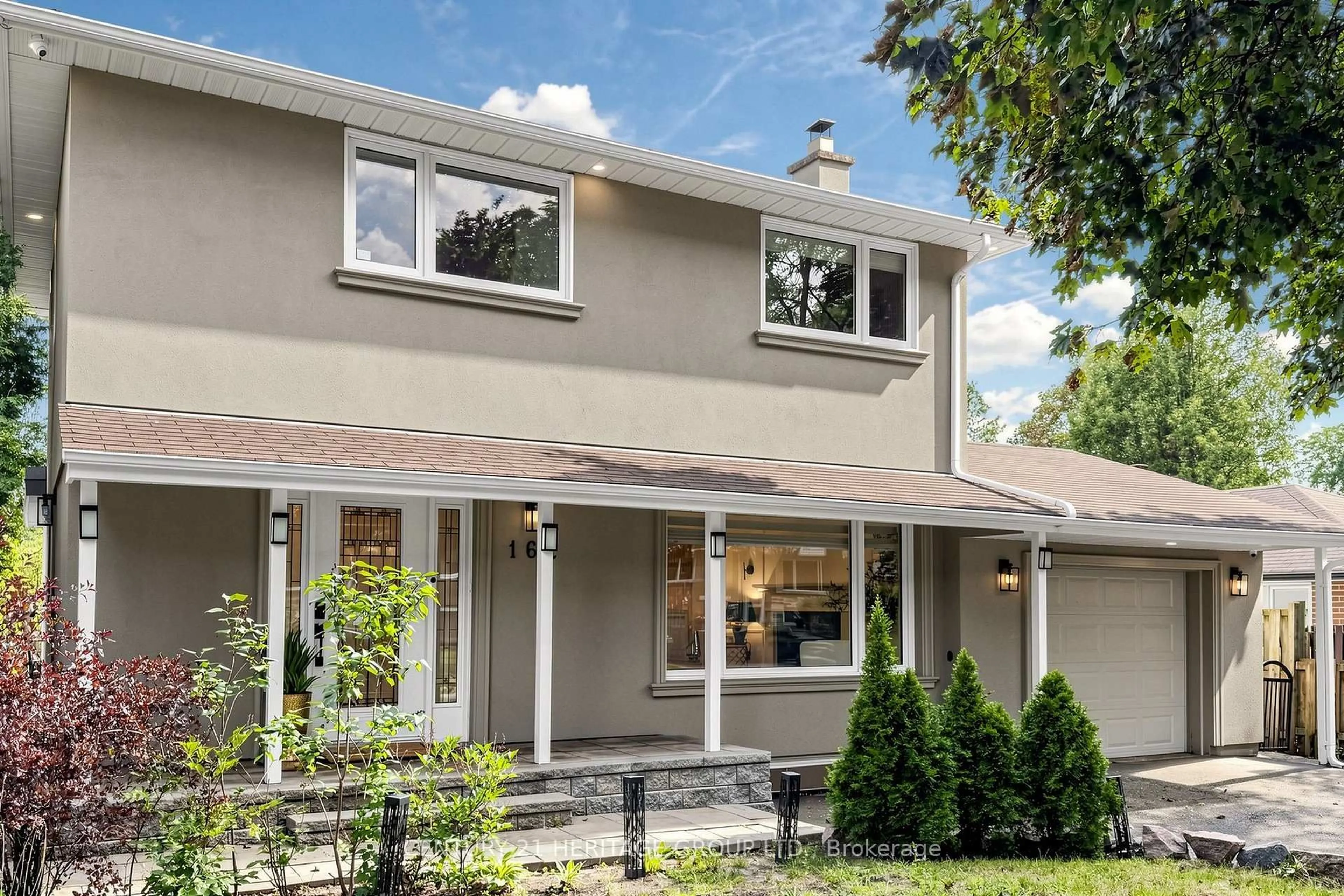 Home with vinyl exterior material, street for 162 Laverock Ave, Richmond Hill Ontario L4C 4K2