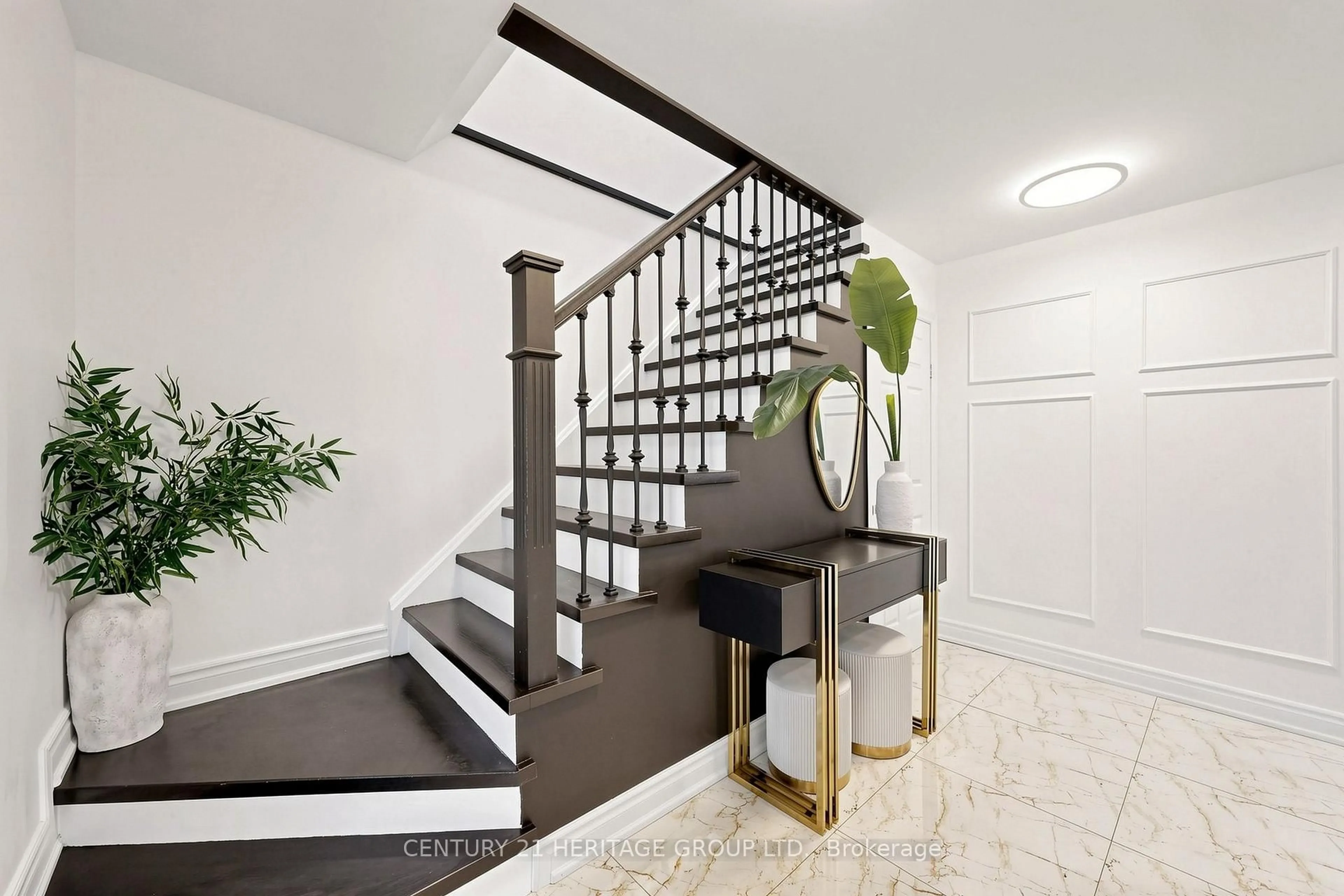Unknown for 162 Laverock Ave, Richmond Hill Ontario L4C 4K2