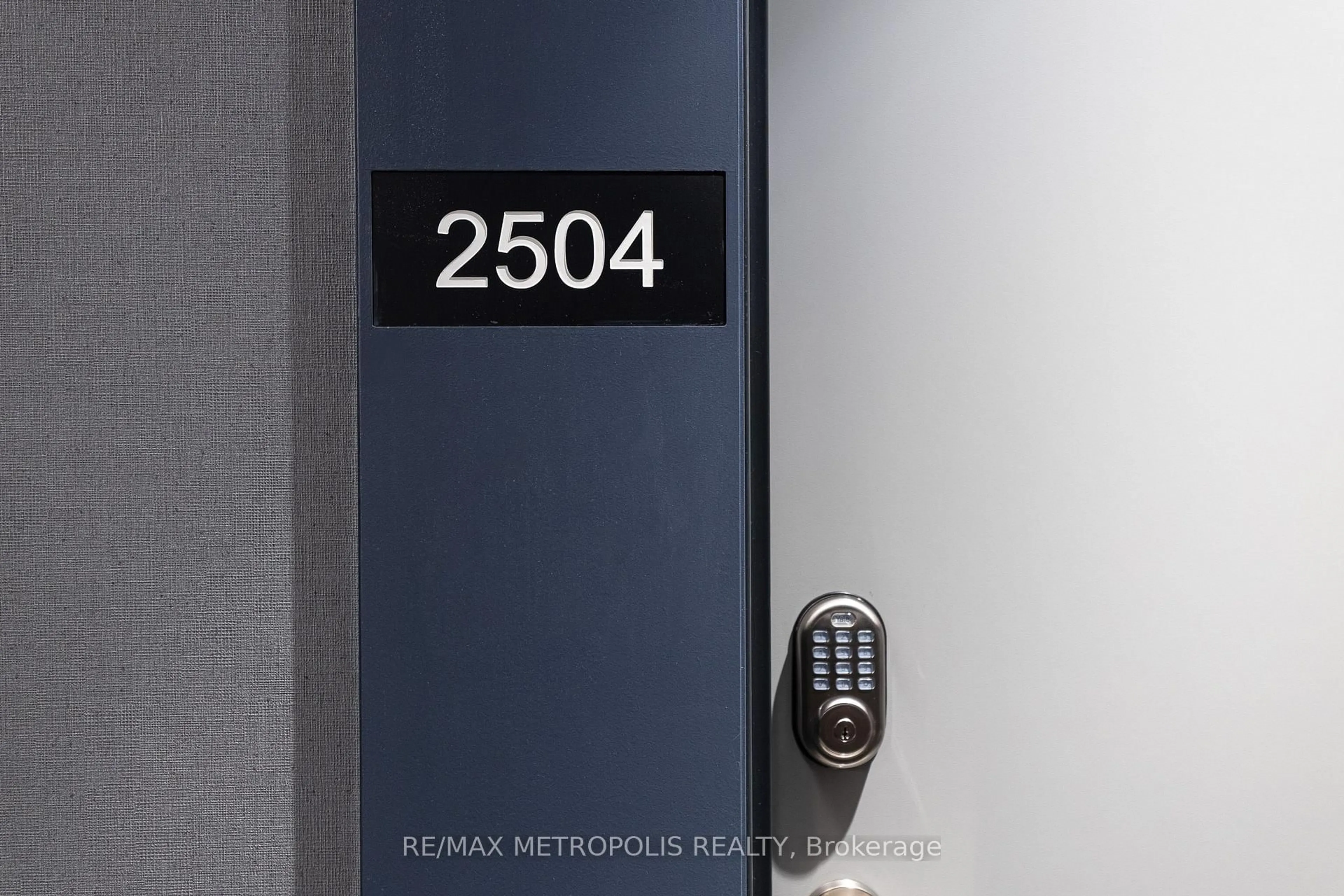 Unknown for 30 Upper Mall Way #2504, Vaughan Ontario L4J 0L7