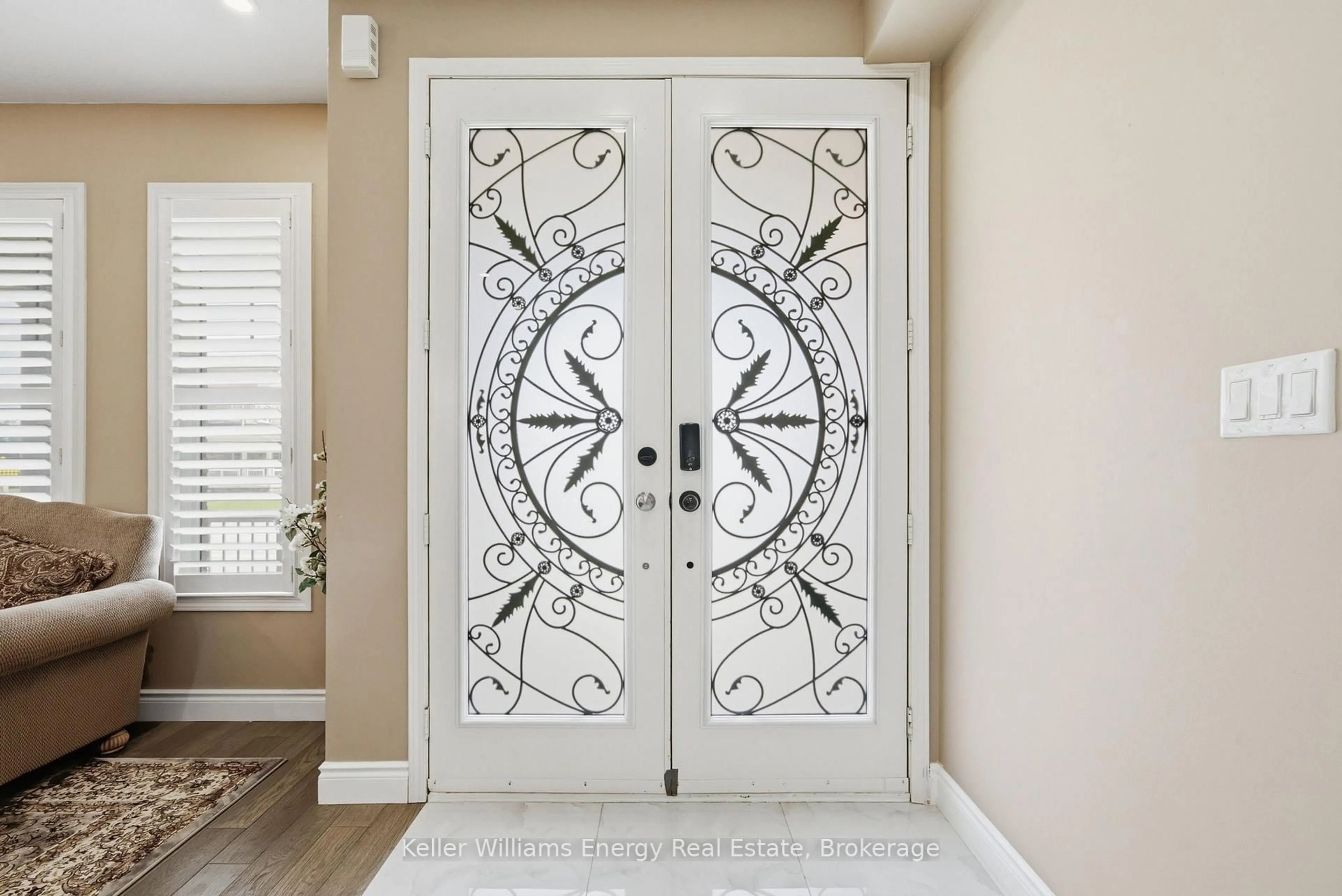 Indoor entryway for 26 Sunderland Meadows Dr, Brock Ontario L0C 1H0