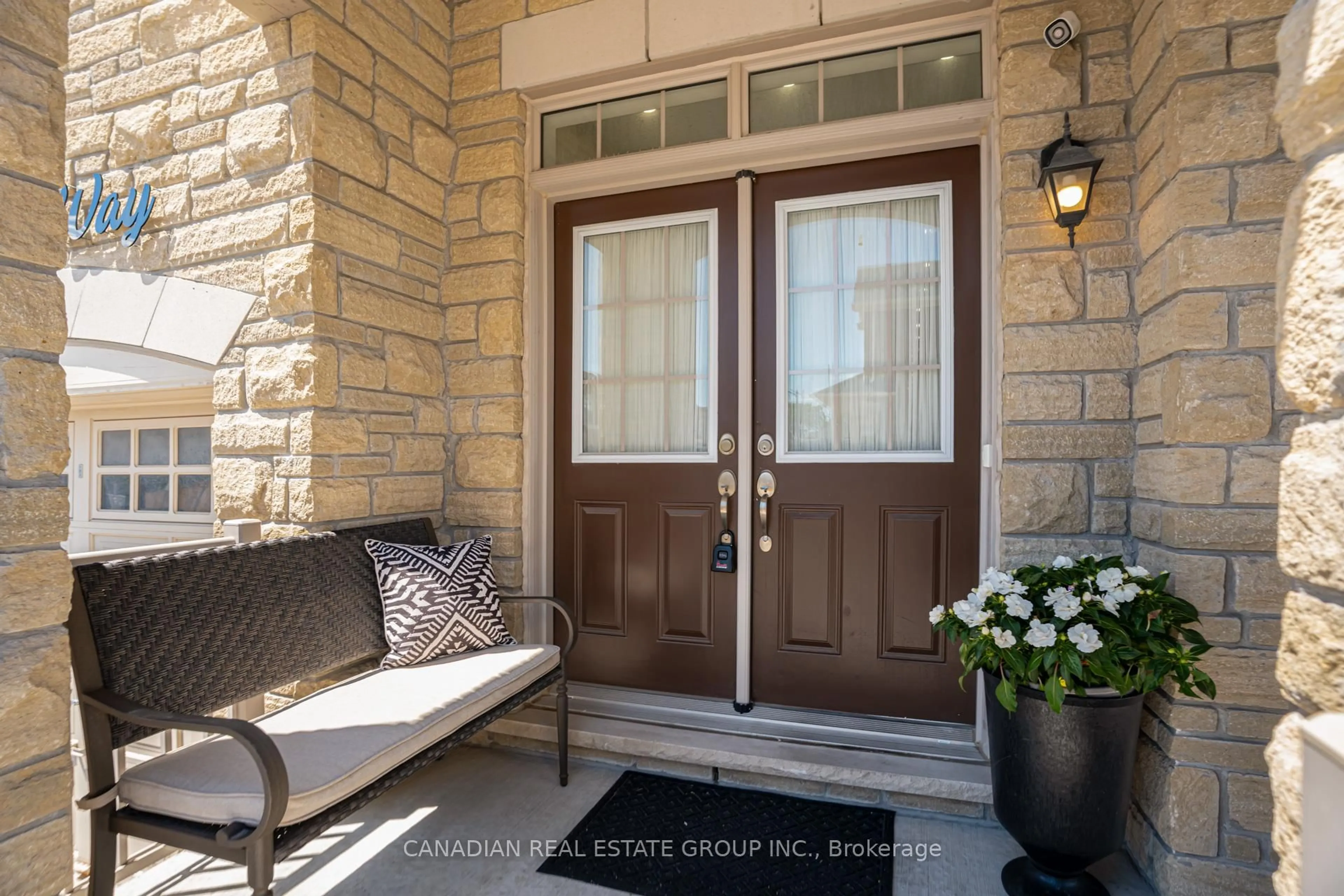 Indoor entryway for 54 Ryler Way, Markham Ontario L3S 0E7