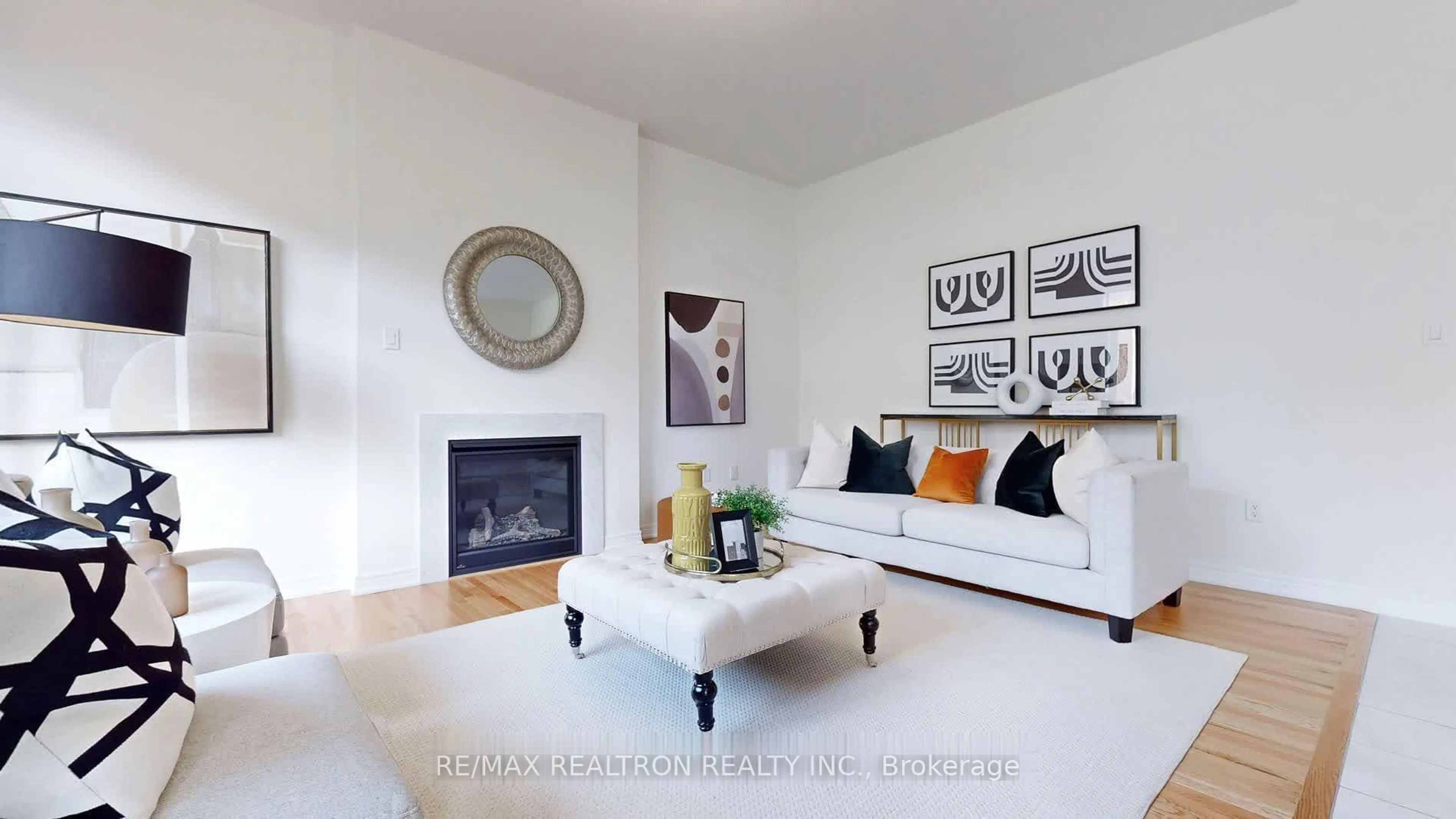 Living room with furniture, wood/laminate floor for 164 Wesmina Ave, Whitchurch-Stouffville Ontario L4A 0R7